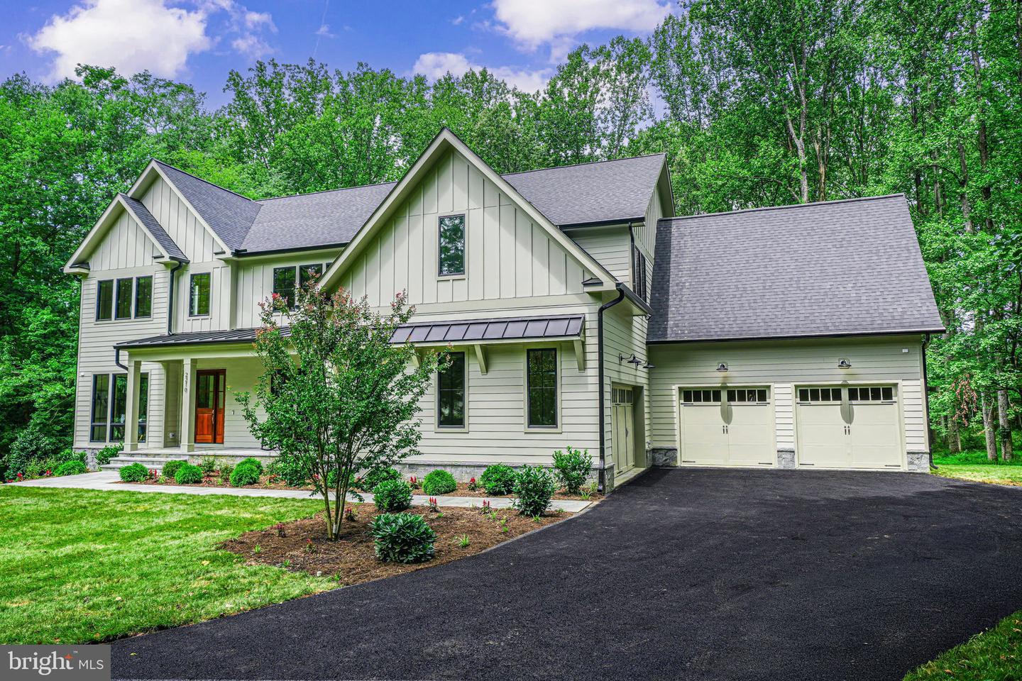 2210 TROTT AVE, VIENNA, Virginia 22181, 7 Bedrooms Bedrooms, ,7 BathroomsBathrooms,Residential,For sale,2210 TROTT AVE,VAFX2241480 MLS # VAFX2241480