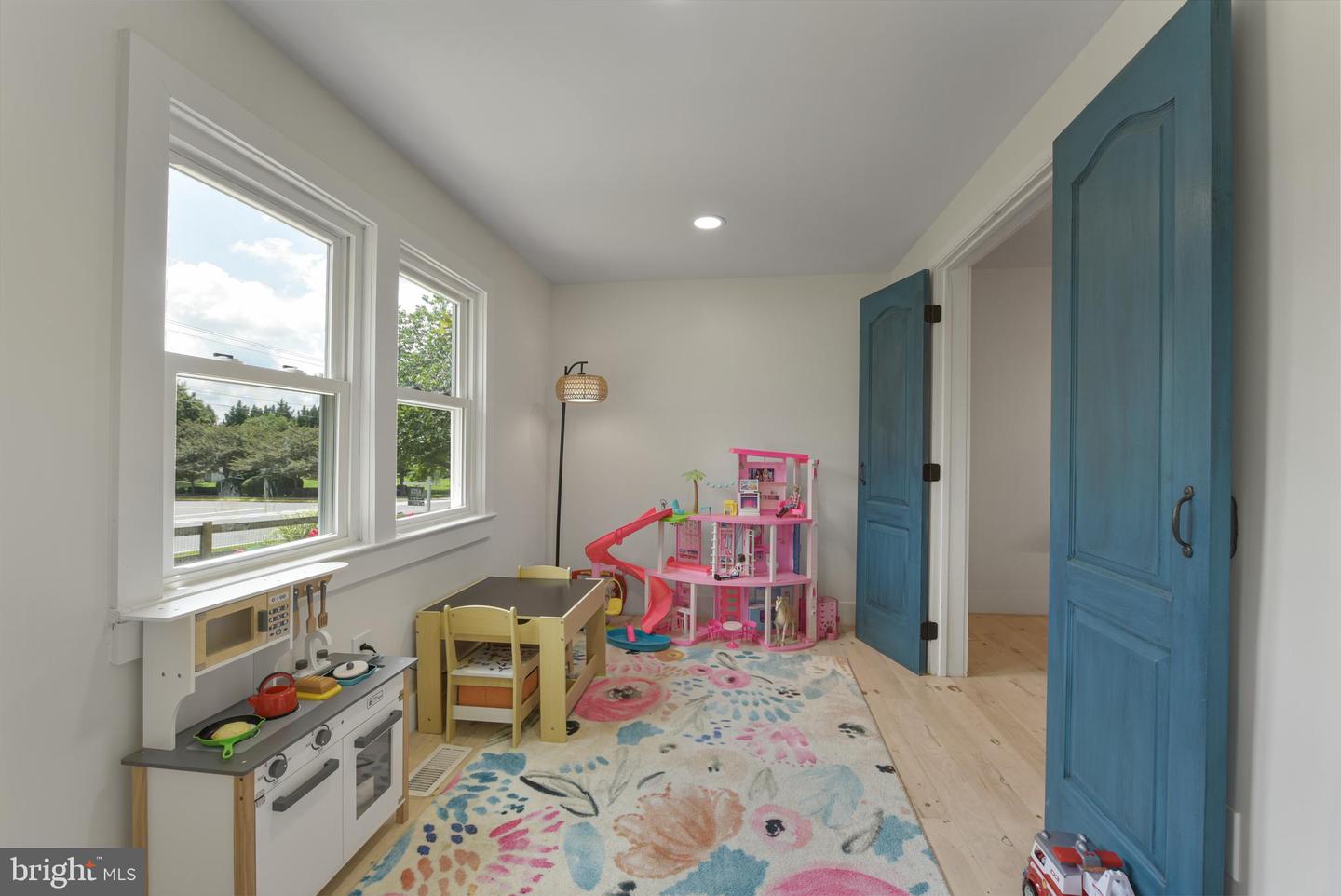 411 E A ST, PURCELLVILLE, Virginia 20132, 3 Bedrooms Bedrooms, ,2 BathroomsBathrooms,Residential,For sale,411 E A ST,VALO2097298 MLS # VALO2097298
