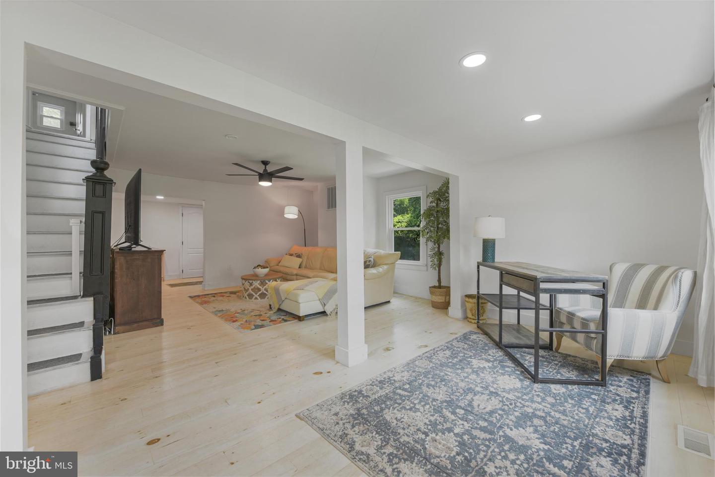 411 E A ST, PURCELLVILLE, Virginia 20132, 3 Bedrooms Bedrooms, ,2 BathroomsBathrooms,Residential,For sale,411 E A ST,VALO2097298 MLS # VALO2097298
