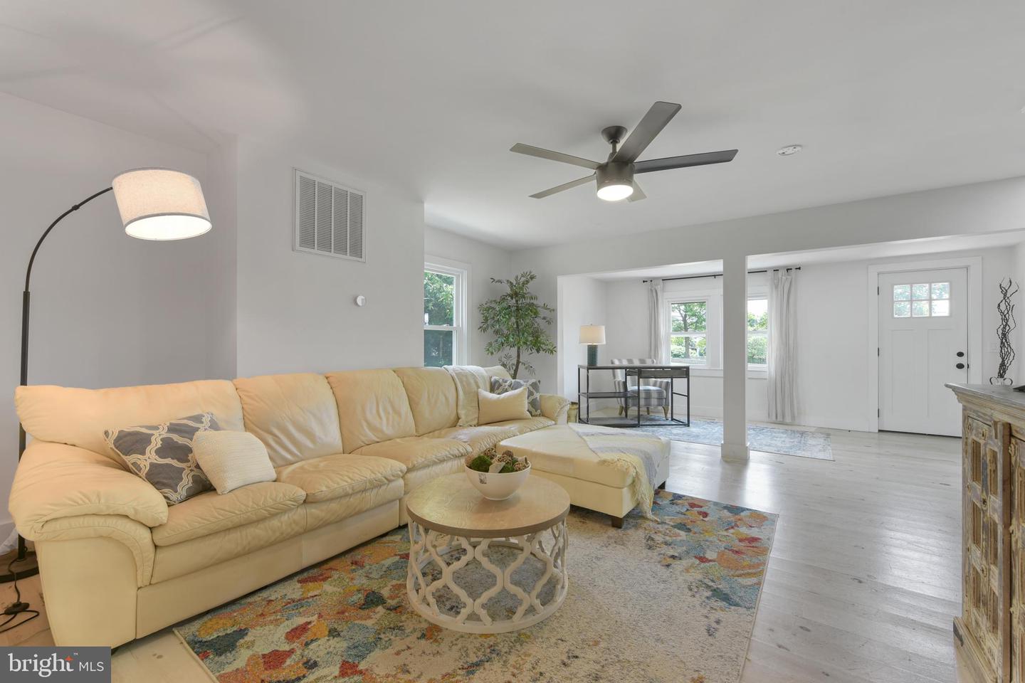 411 E A ST, PURCELLVILLE, Virginia 20132, 3 Bedrooms Bedrooms, ,2 BathroomsBathrooms,Residential,For sale,411 E A ST,VALO2097298 MLS # VALO2097298