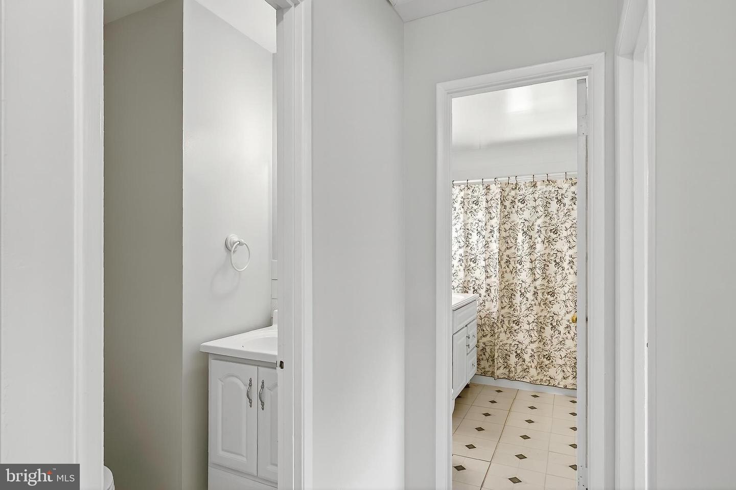 4108 ARCADIA RD, ALEXANDRIA, Virginia 22312, 4 Bedrooms Bedrooms, ,2 BathroomsBathrooms,Residential,For sale,4108 ARCADIA RD,VAFX2242582 MLS # VAFX2242582