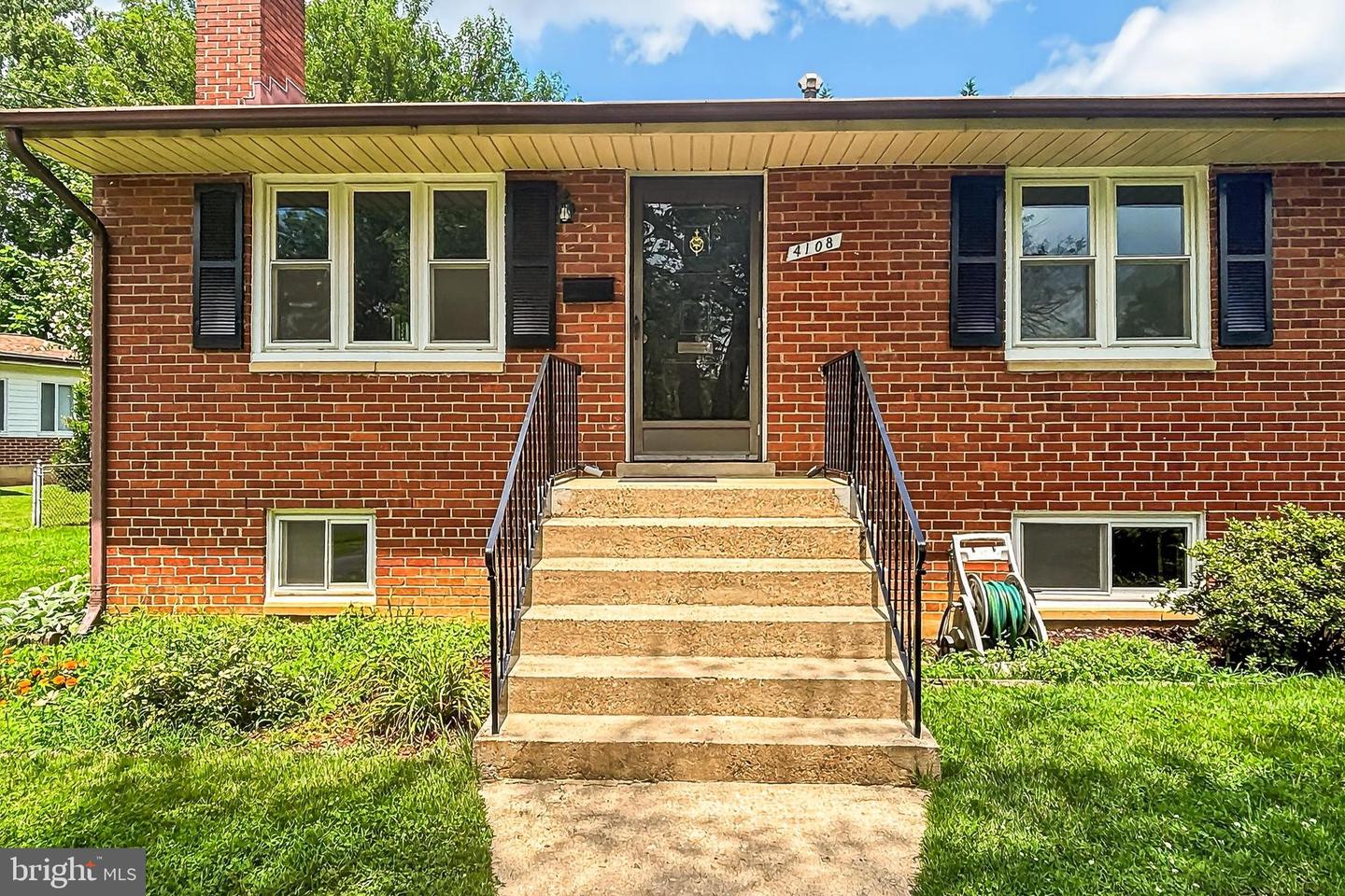 4108 ARCADIA RD, ALEXANDRIA, Virginia 22312, 4 Bedrooms Bedrooms, ,2 BathroomsBathrooms,Residential,For sale,4108 ARCADIA RD,VAFX2242582 MLS # VAFX2242582