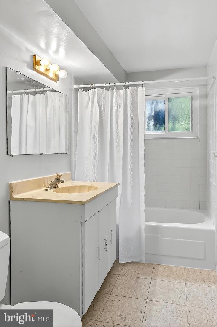 4108 ARCADIA RD, ALEXANDRIA, Virginia 22312, 4 Bedrooms Bedrooms, ,2 BathroomsBathrooms,Residential,For sale,4108 ARCADIA RD,VAFX2242582 MLS # VAFX2242582
