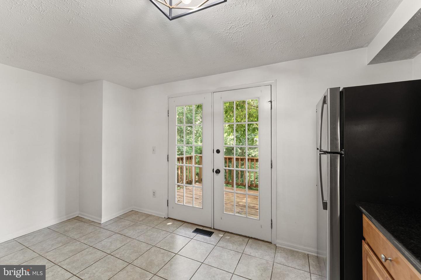 1941 SAGEWOOD LN, RESTON, Virginia 20191, 2 Bedrooms Bedrooms, ,2 BathroomsBathrooms,Residential,For sale,1941 SAGEWOOD LN,VAFX2242596 MLS # VAFX2242596