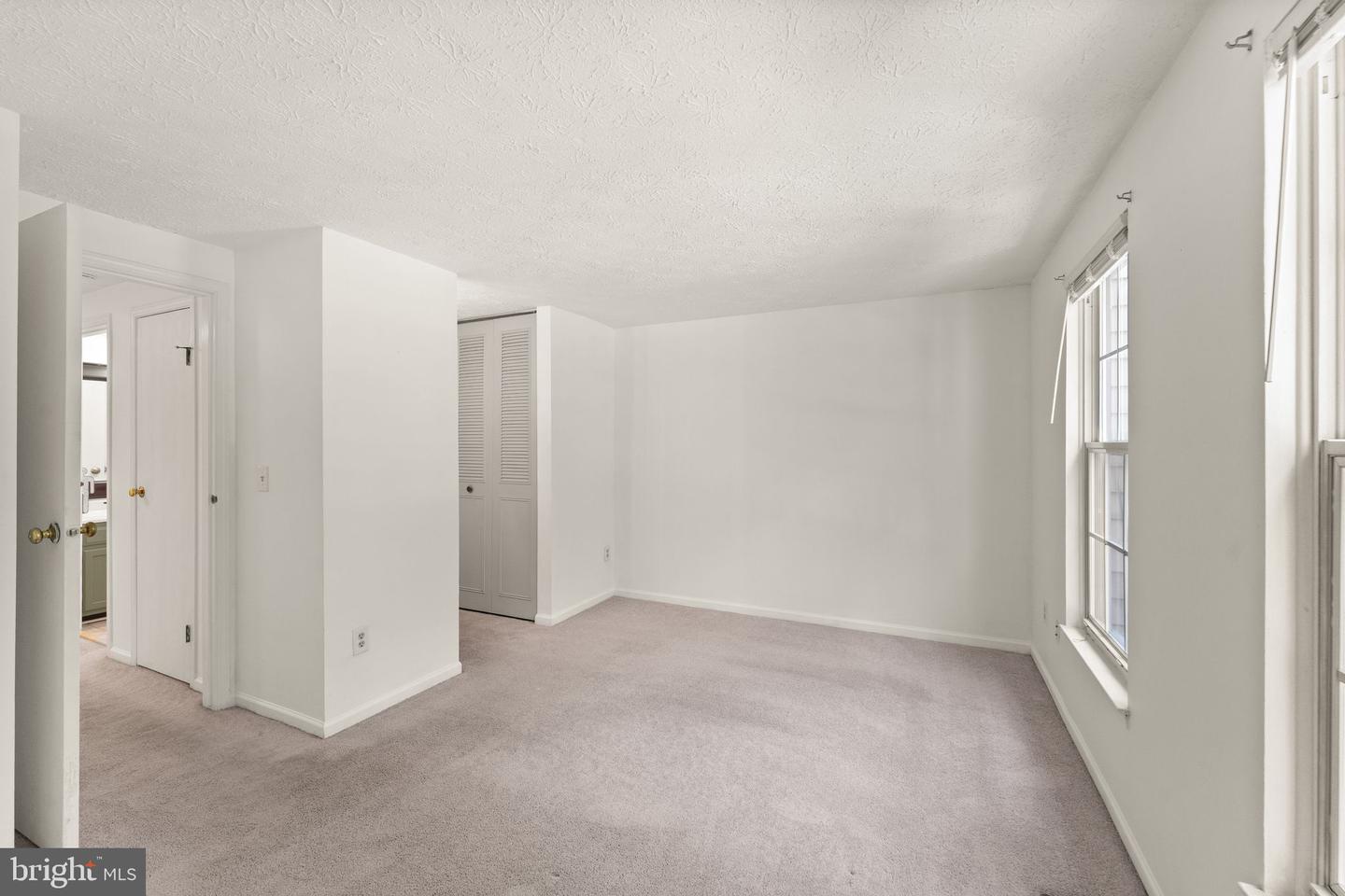 1941 SAGEWOOD LN, RESTON, Virginia 20191, 2 Bedrooms Bedrooms, ,2 BathroomsBathrooms,Residential,For sale,1941 SAGEWOOD LN,VAFX2242596 MLS # VAFX2242596