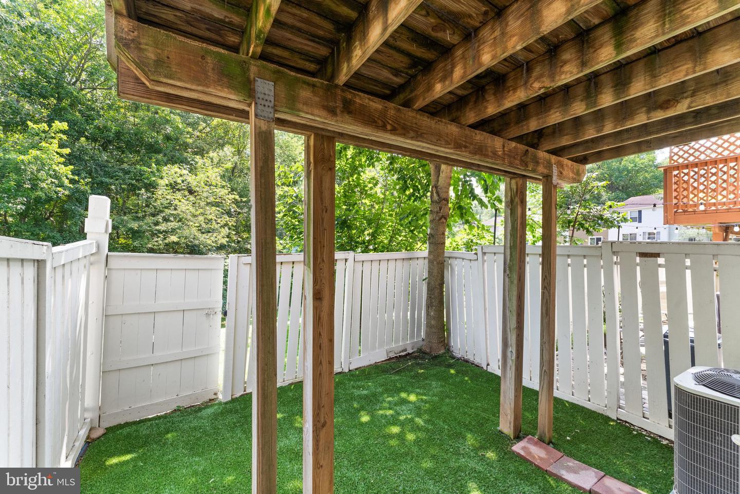 1941 SAGEWOOD LN, RESTON, Virginia 20191, 2 Bedrooms Bedrooms, ,2 BathroomsBathrooms,Residential,For sale,1941 SAGEWOOD LN,VAFX2242596 MLS # VAFX2242596