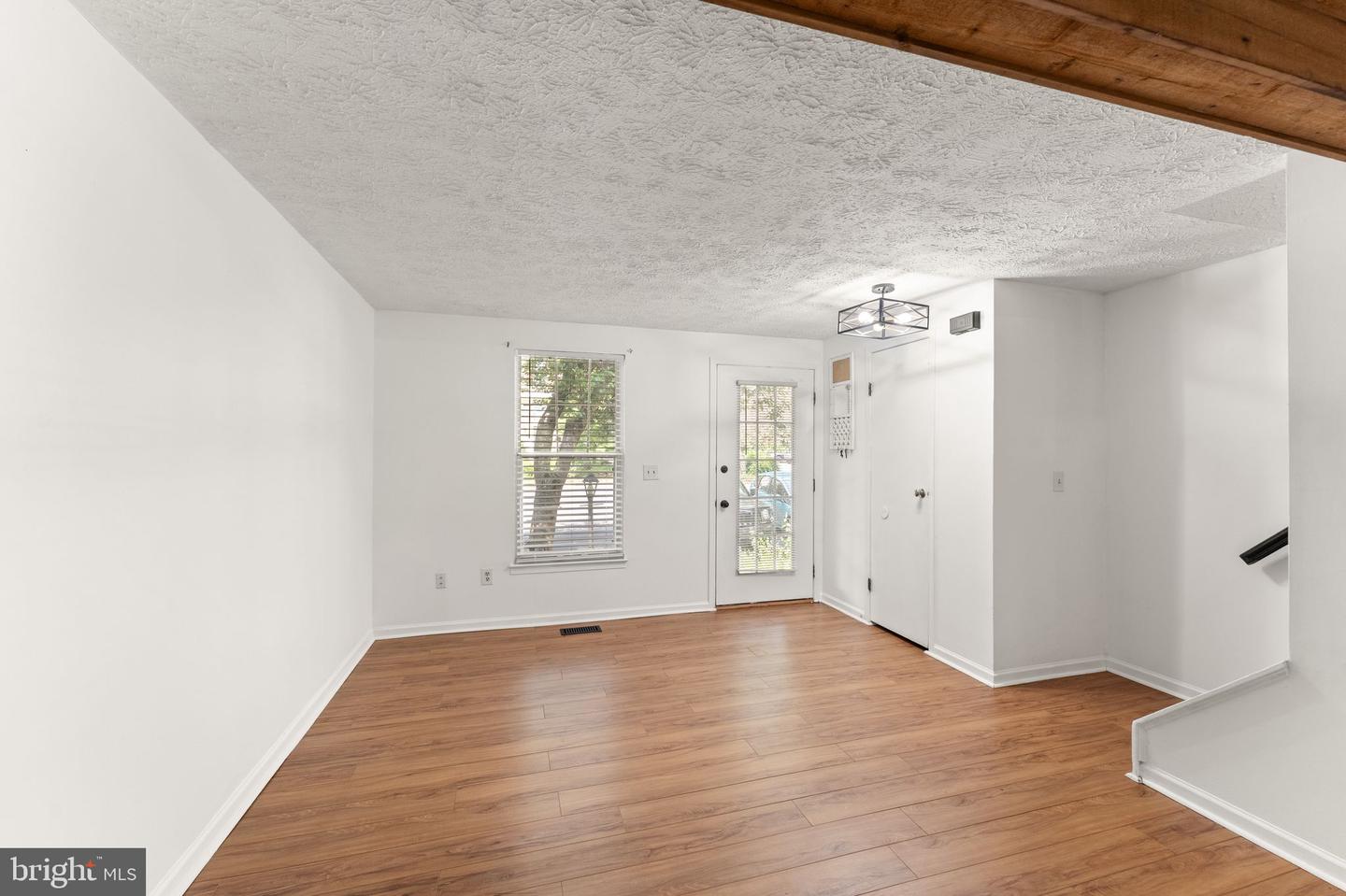 1941 SAGEWOOD LN, RESTON, Virginia 20191, 2 Bedrooms Bedrooms, ,2 BathroomsBathrooms,Residential,For sale,1941 SAGEWOOD LN,VAFX2242596 MLS # VAFX2242596