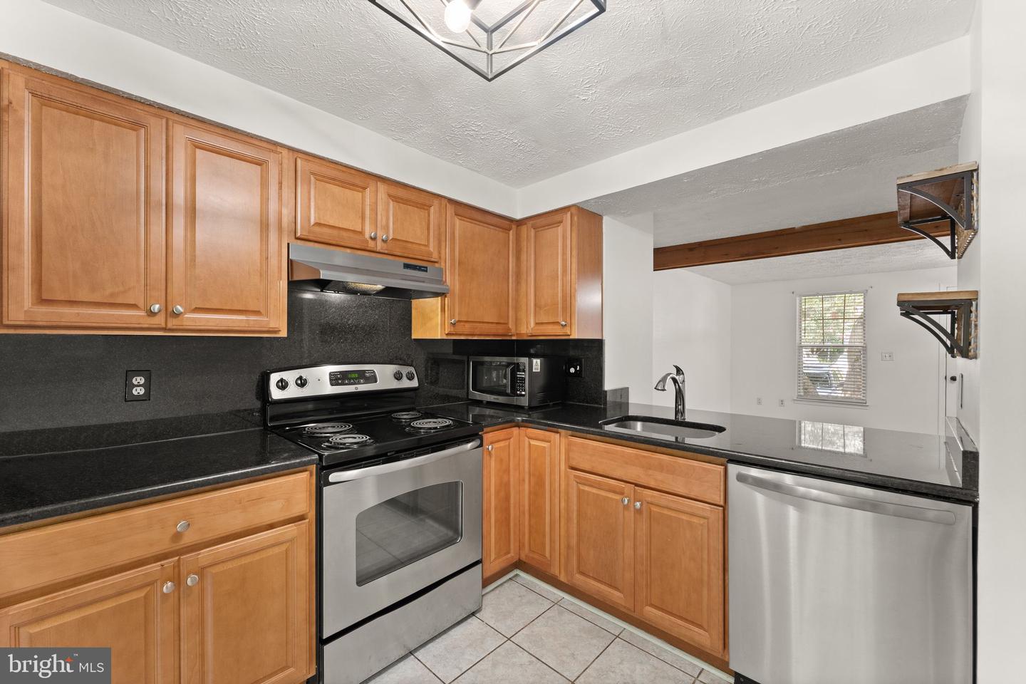 1941 SAGEWOOD LN, RESTON, Virginia 20191, 2 Bedrooms Bedrooms, ,2 BathroomsBathrooms,Residential,For sale,1941 SAGEWOOD LN,VAFX2242596 MLS # VAFX2242596