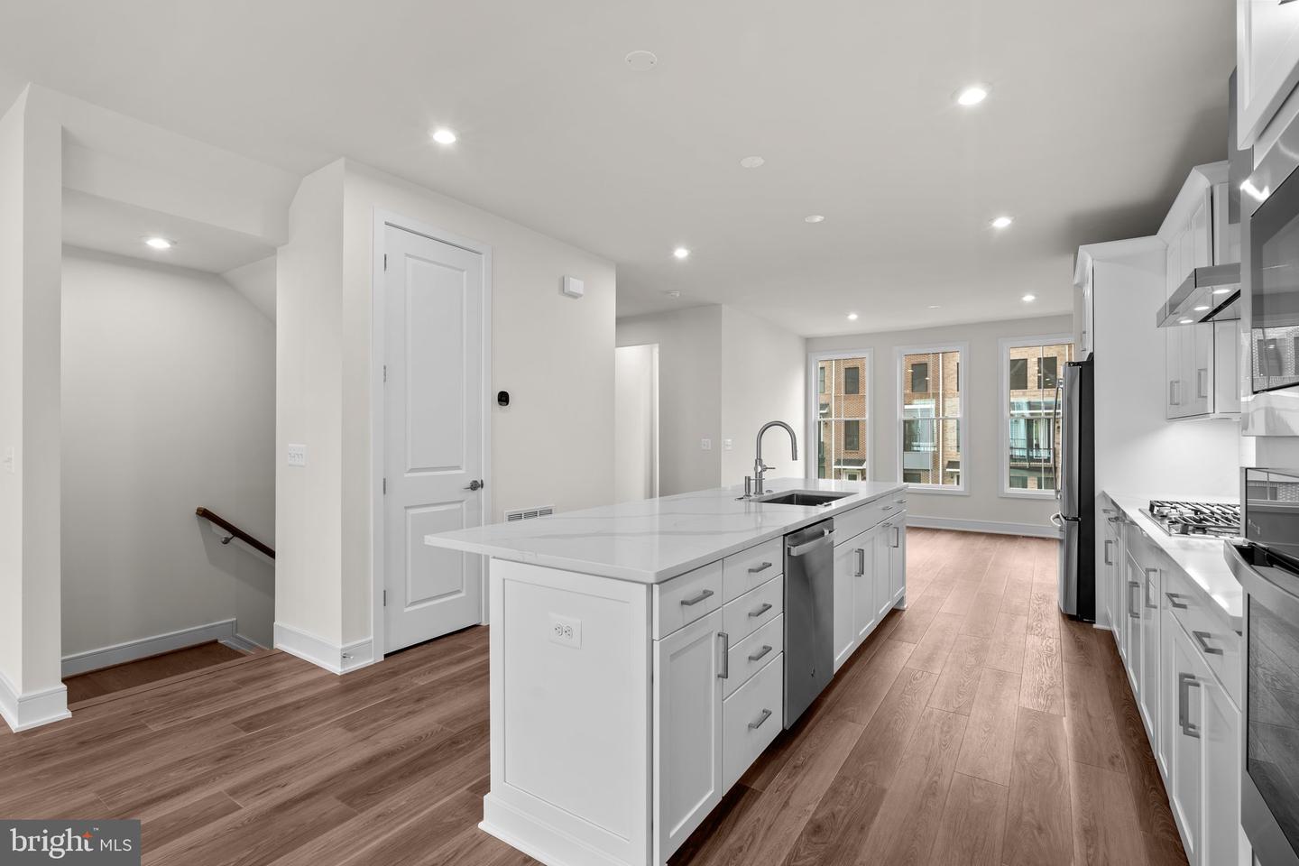 23062 SOARING HEIGHTS TER, ASHBURN, Virginia 20148, 3 Bedrooms Bedrooms, ,2 BathroomsBathrooms,Residential,For sale,23062 SOARING HEIGHTS TER,VALO2097786 MLS # VALO2097786