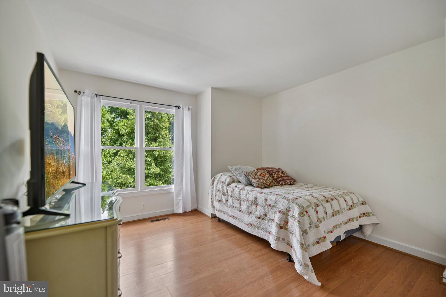 20622 LANGFORD CT, STERLING, Virginia 20165, 4 Bedrooms Bedrooms, ,2 BathroomsBathrooms,Residential,For sale,20622 LANGFORD CT,VALO2098020 MLS # VALO2098020