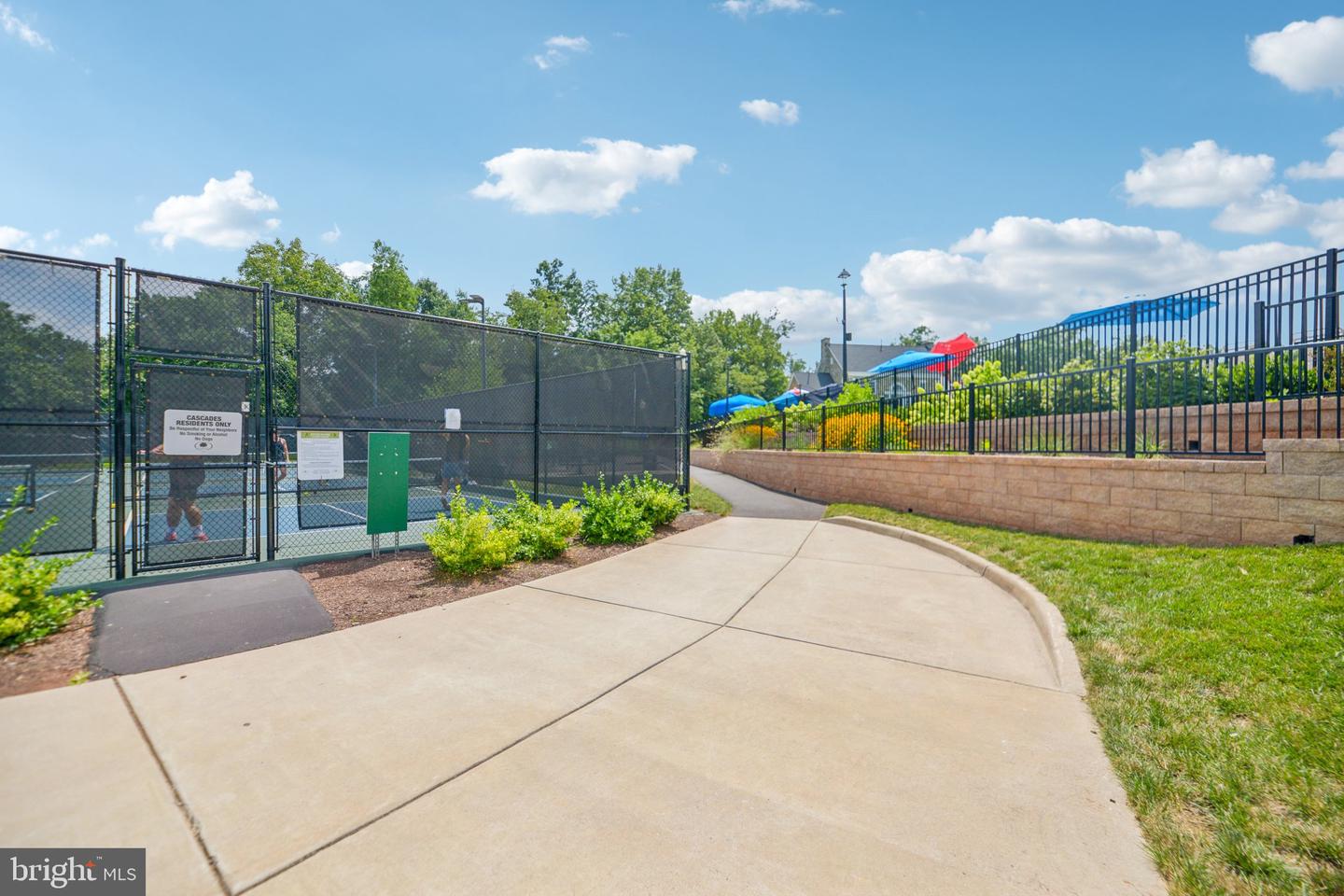 20622 LANGFORD CT, STERLING, Virginia 20165, 4 Bedrooms Bedrooms, ,2 BathroomsBathrooms,Residential,For sale,20622 LANGFORD CT,VALO2098020 MLS # VALO2098020