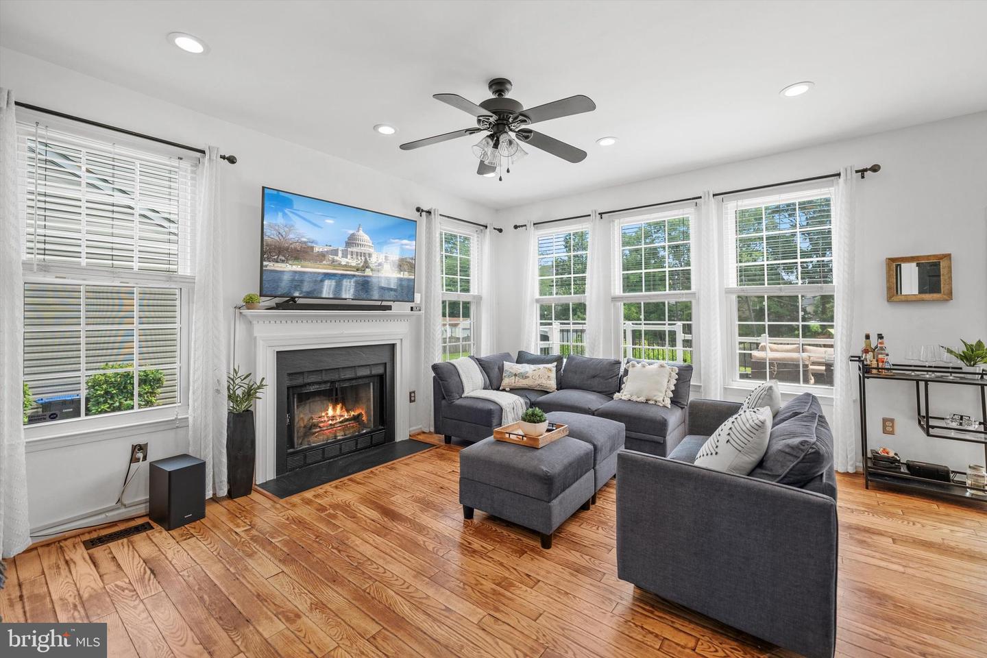 9401 HERSCH FARM LN, MANASSAS, Virginia 20112, 4 Bedrooms Bedrooms, ,3 BathroomsBathrooms,Residential,For sale,9401 HERSCH FARM LN,VAPW2095704 MLS # VAPW2095704