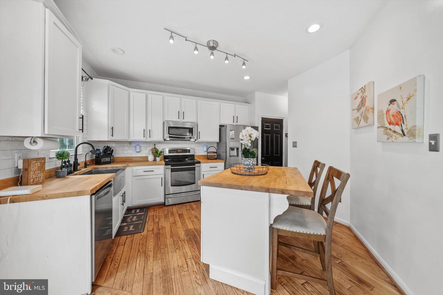 9401 HERSCH FARM LN, MANASSAS, Virginia 20112, 4 Bedrooms Bedrooms, ,3 BathroomsBathrooms,Residential,For sale,9401 HERSCH FARM LN,VAPW2095704 MLS # VAPW2095704