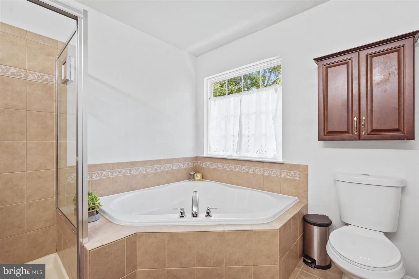 8332 LEIGHLEX CT, MANASSAS, Virginia 20111, 3 Bedrooms Bedrooms, ,3 BathroomsBathrooms,Residential,For sale,8332 LEIGHLEX CT,VAPW2095710 MLS # VAPW2095710