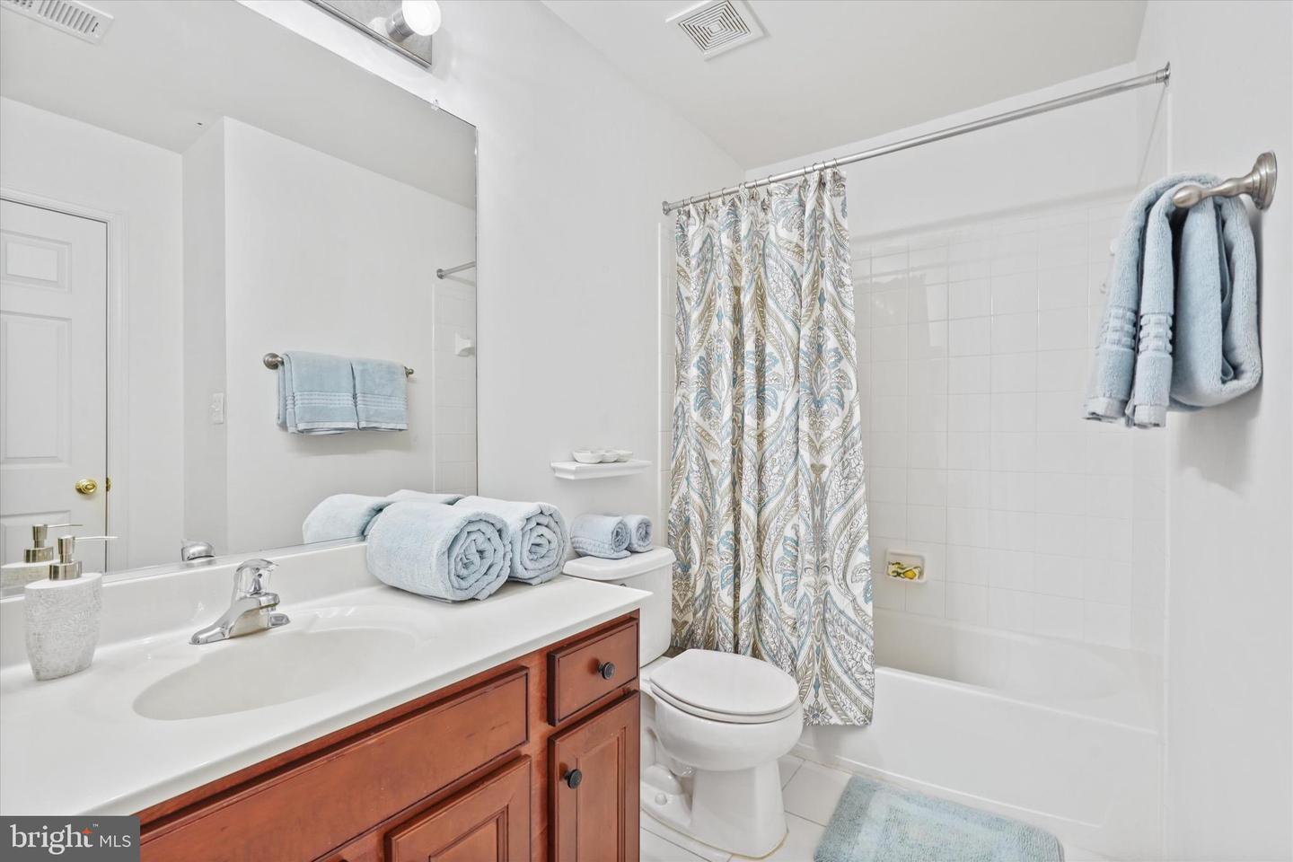8332 LEIGHLEX CT, MANASSAS, Virginia 20111, 3 Bedrooms Bedrooms, ,3 BathroomsBathrooms,Residential,For sale,8332 LEIGHLEX CT,VAPW2095710 MLS # VAPW2095710