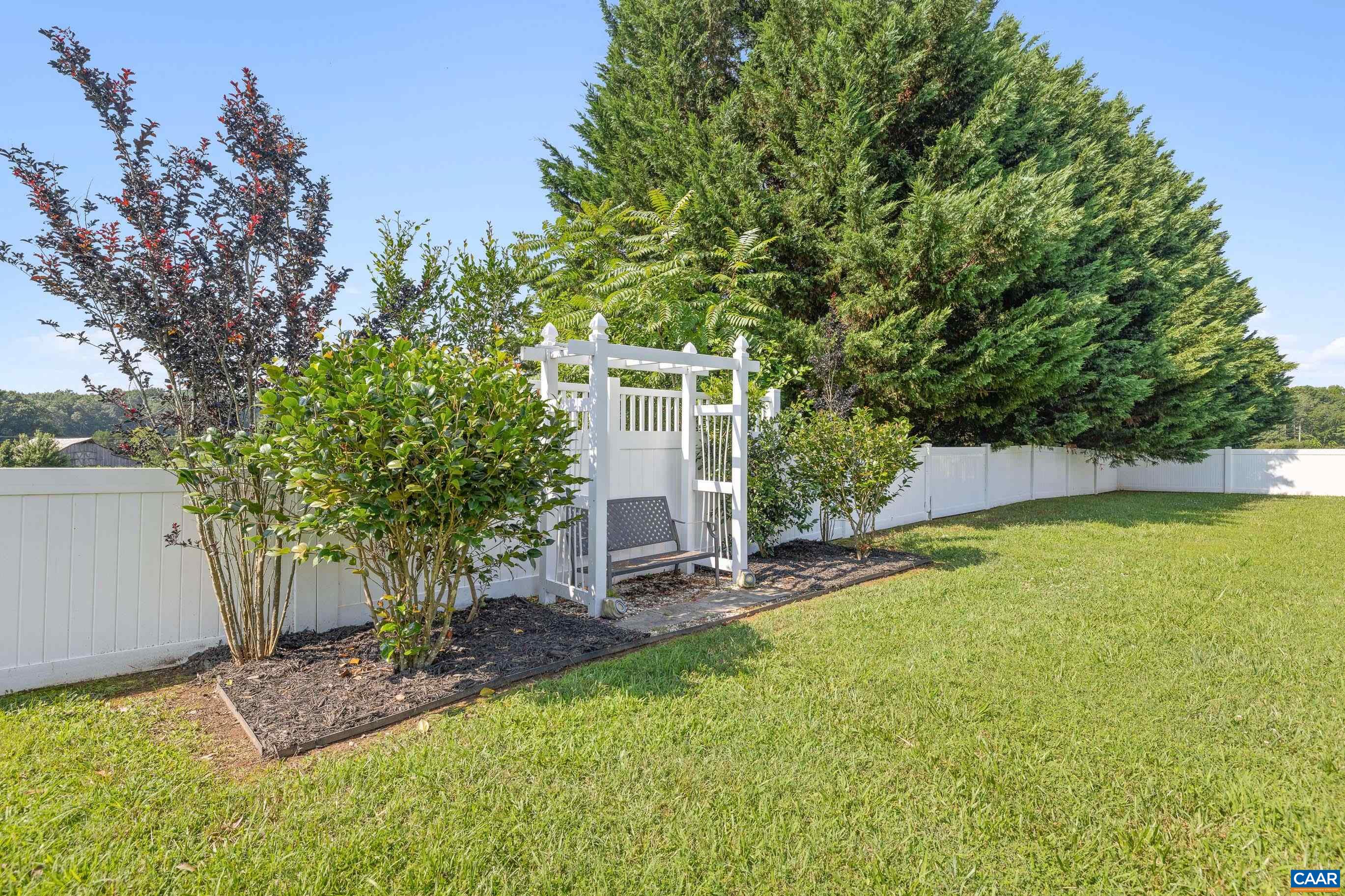 40 E JACK JOUETT RD, LOUISA, Virginia 23093, 3 Bedrooms Bedrooms, ,2 BathroomsBathrooms,Residential,40 E JACK JOUETT RD,666881 MLS # 666881