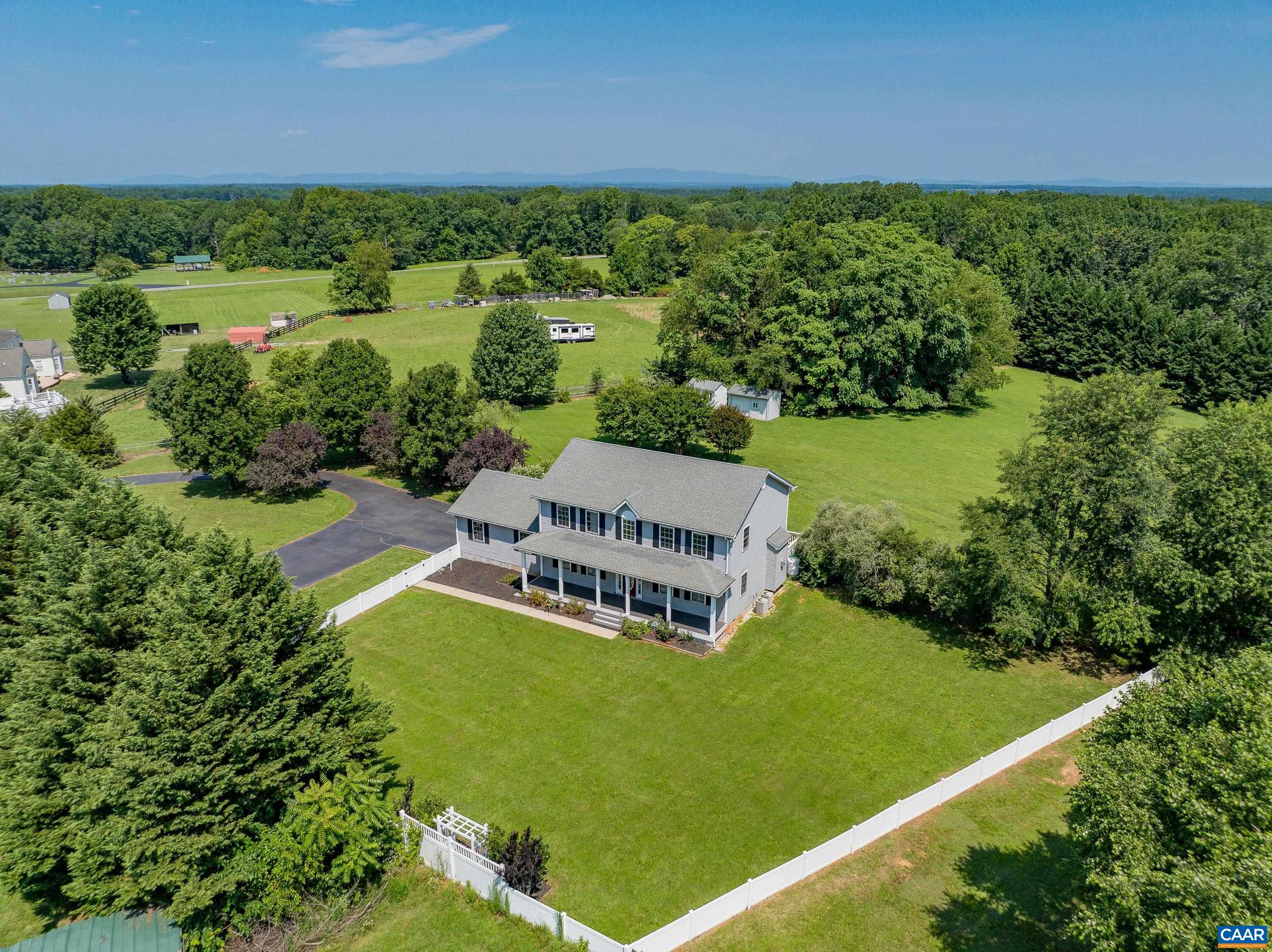 40 E JACK JOUETT RD, LOUISA, Virginia 23093, 3 Bedrooms Bedrooms, ,2 BathroomsBathrooms,Residential,40 E JACK JOUETT RD,666881 MLS # 666881