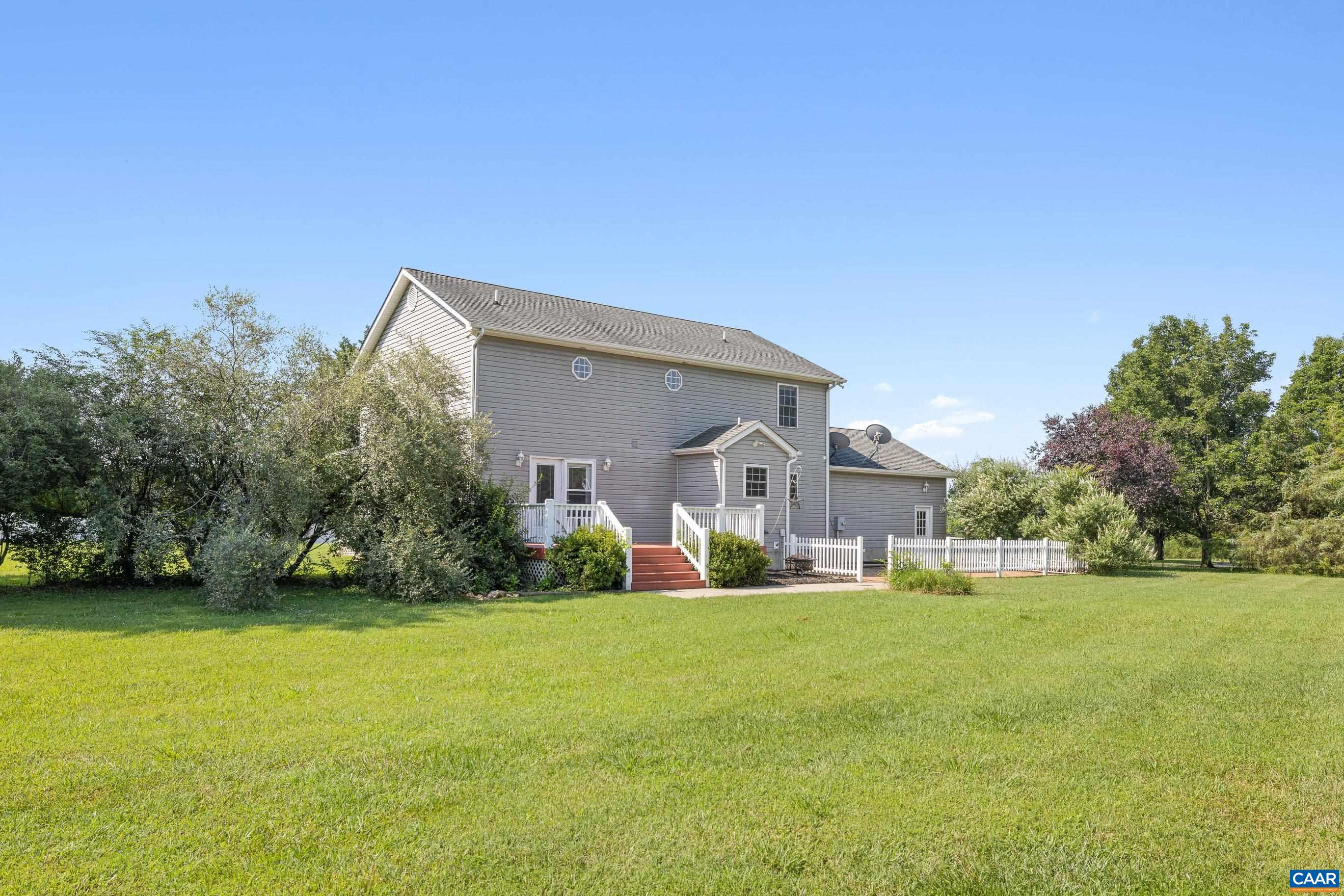 40 E JACK JOUETT RD, LOUISA, Virginia 23093, 3 Bedrooms Bedrooms, ,2 BathroomsBathrooms,Residential,40 E JACK JOUETT RD,666881 MLS # 666881