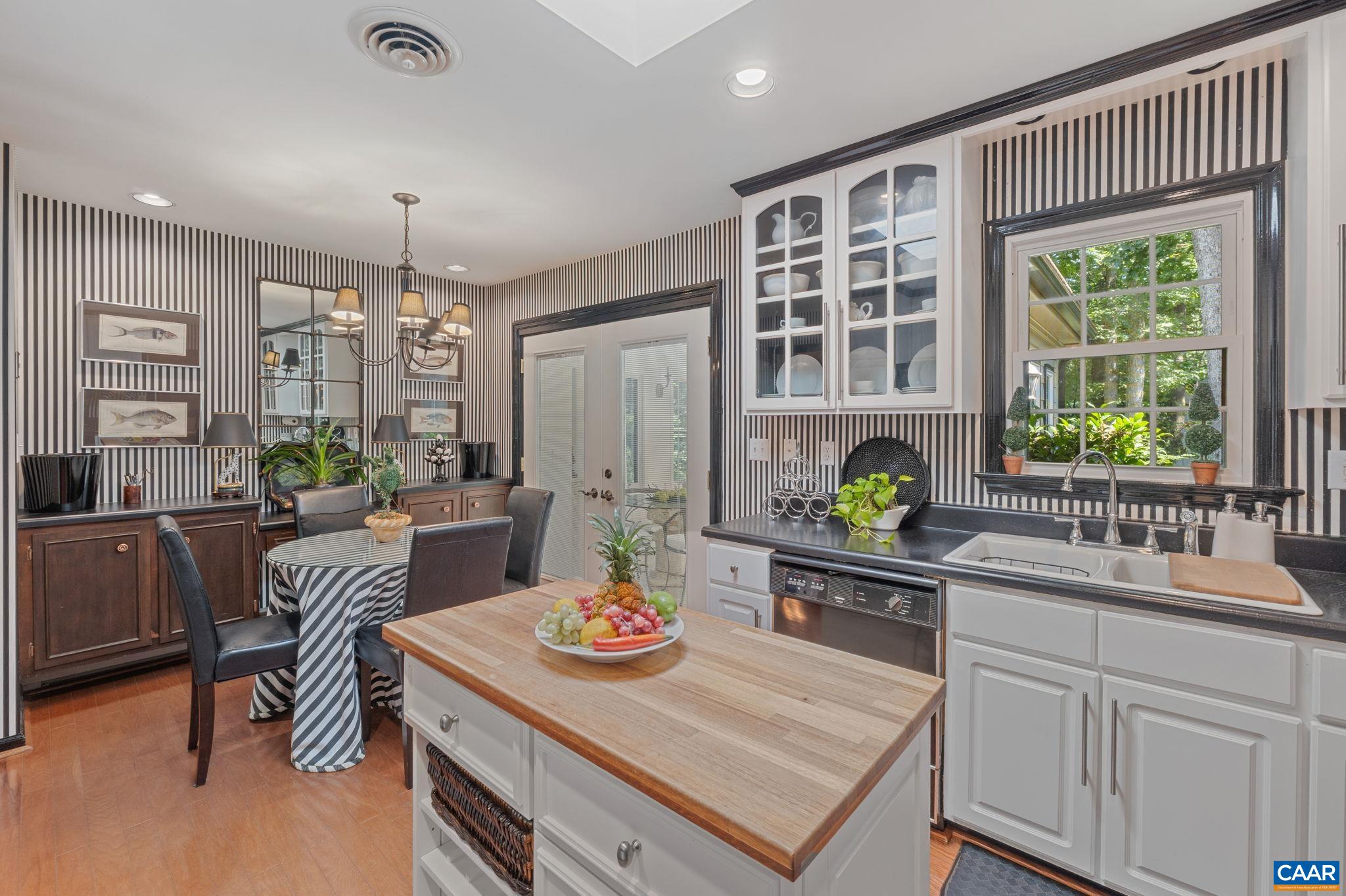 316 WESTMINSTER RD, CHARLOTTESVILLE, Virginia 22901, 3 Bedrooms Bedrooms, ,2 BathroomsBathrooms,Residential,316 WESTMINSTER RD,666950 MLS # 666950