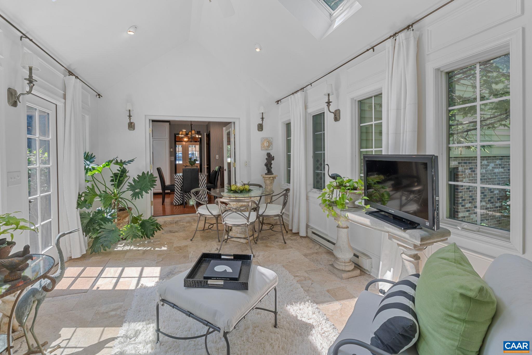 316 WESTMINSTER RD, CHARLOTTESVILLE, Virginia 22901, 3 Bedrooms Bedrooms, ,2 BathroomsBathrooms,Residential,316 WESTMINSTER RD,666950 MLS # 666950