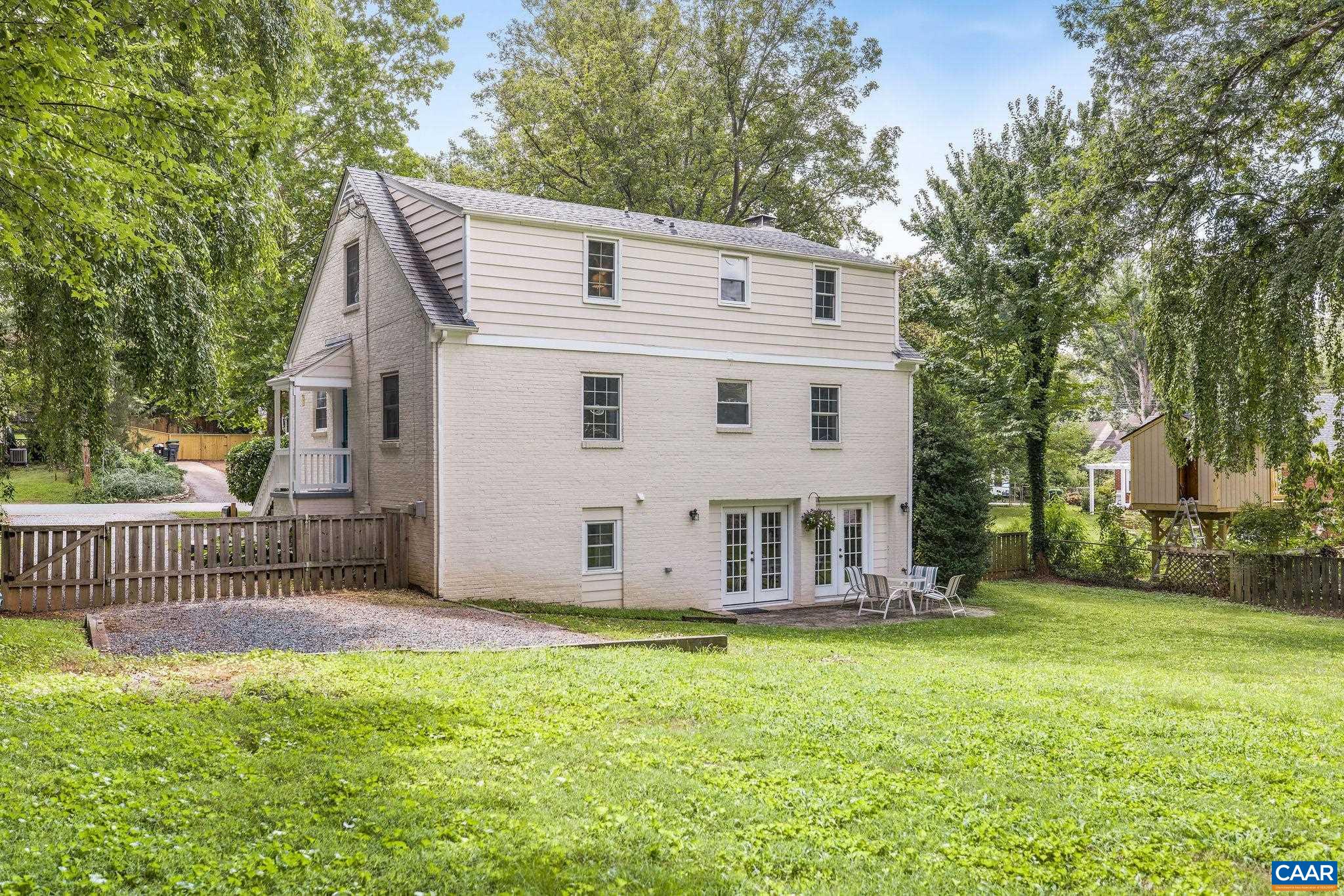 1107 WELLFORD ST, CHARLOTTESVILLE, Virginia 22903, 5 Bedrooms Bedrooms, ,3 BathroomsBathrooms,Residential,1107 WELLFORD ST,666982 MLS # 666982