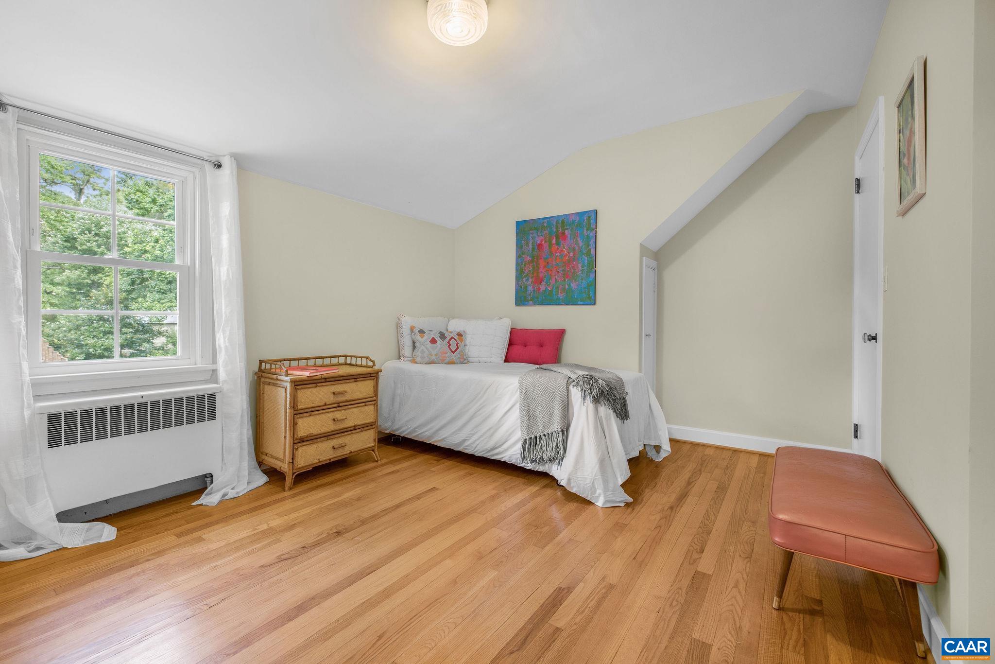 1107 WELLFORD ST, CHARLOTTESVILLE, Virginia 22903, 5 Bedrooms Bedrooms, ,3 BathroomsBathrooms,Residential,1107 WELLFORD ST,666982 MLS # 666982