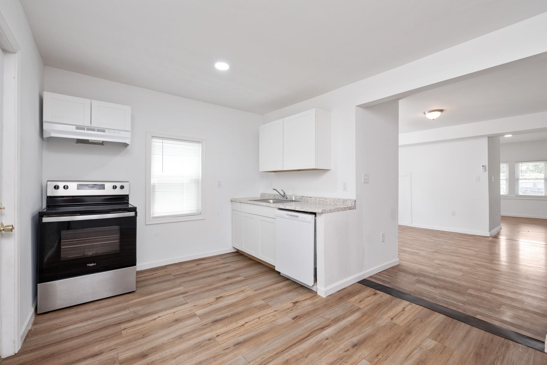 512 SHORT ST, FRONT ROYAL, Virginia 22630, 2 Bedrooms Bedrooms, ,1 BathroomBathrooms,Residential,512 SHORT ST,666983 MLS # 666983