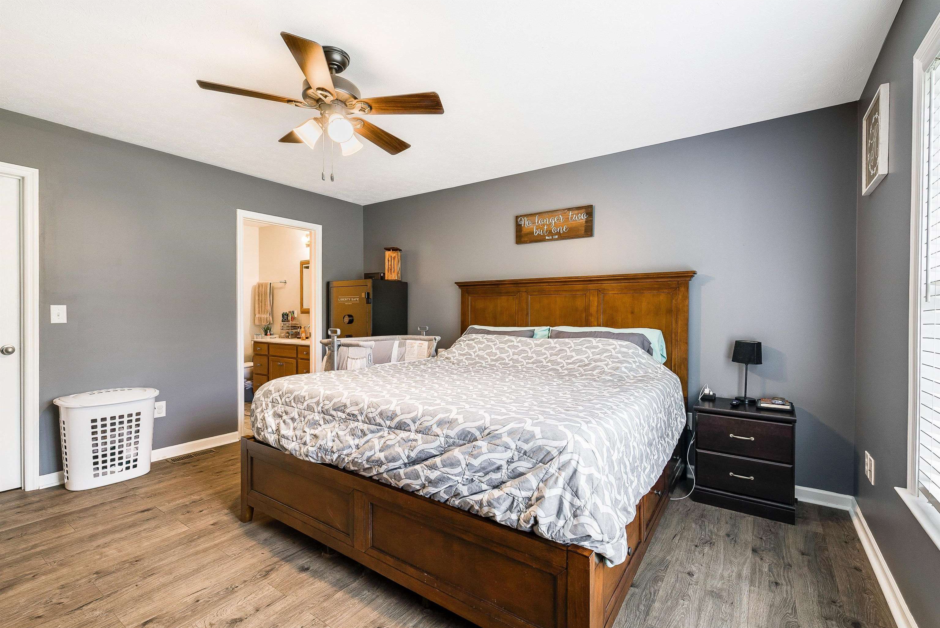 120 B OLD BRIDGEWATER RD, MOUNT CRAWFORD, Virginia 22841, 4 Bedrooms Bedrooms, ,2 BathroomsBathrooms,Residential,120 B OLD BRIDGEWATER RD,666989 MLS # 666989