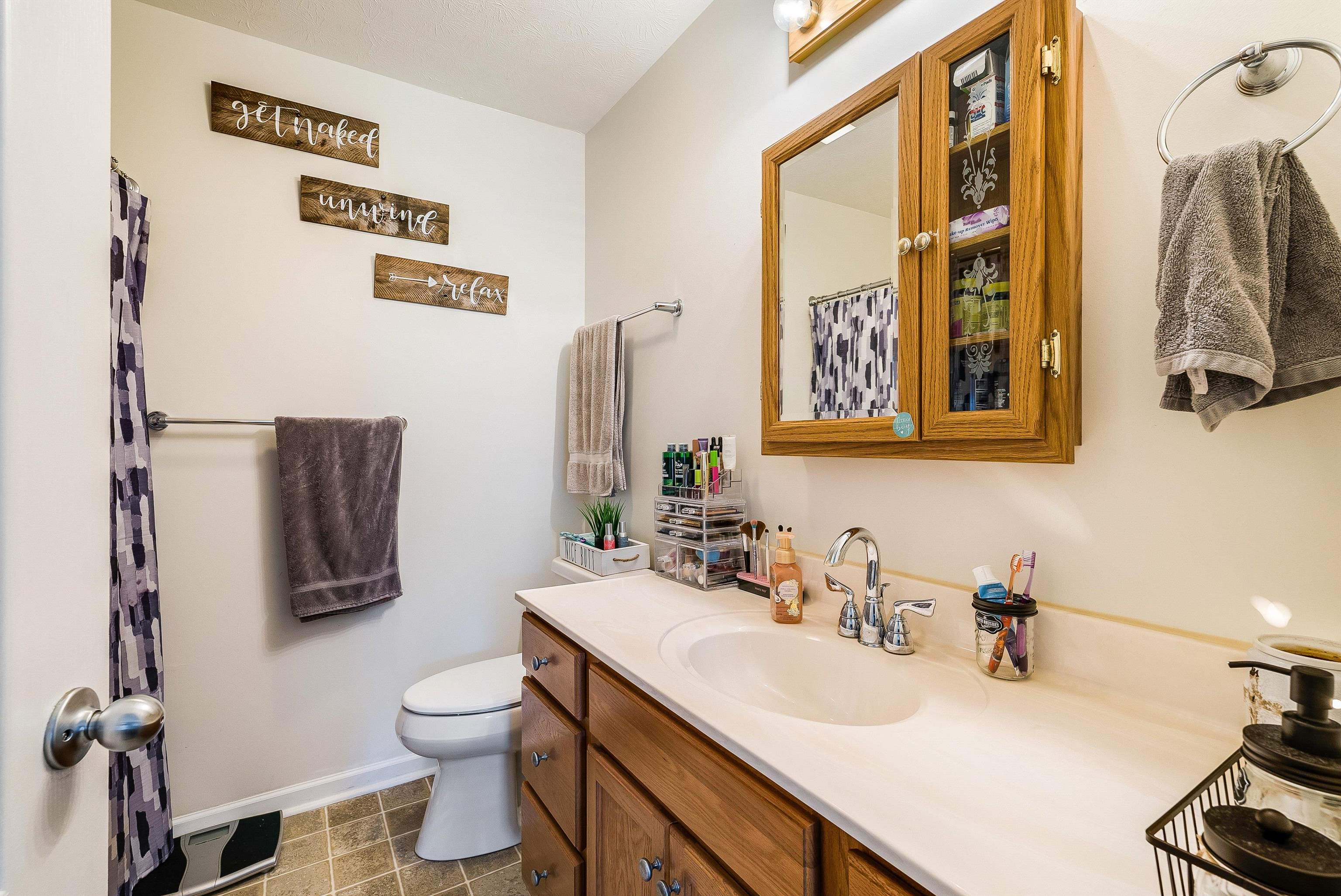 120 B OLD BRIDGEWATER RD, MOUNT CRAWFORD, Virginia 22841, 4 Bedrooms Bedrooms, ,2 BathroomsBathrooms,Residential,120 B OLD BRIDGEWATER RD,666989 MLS # 666989