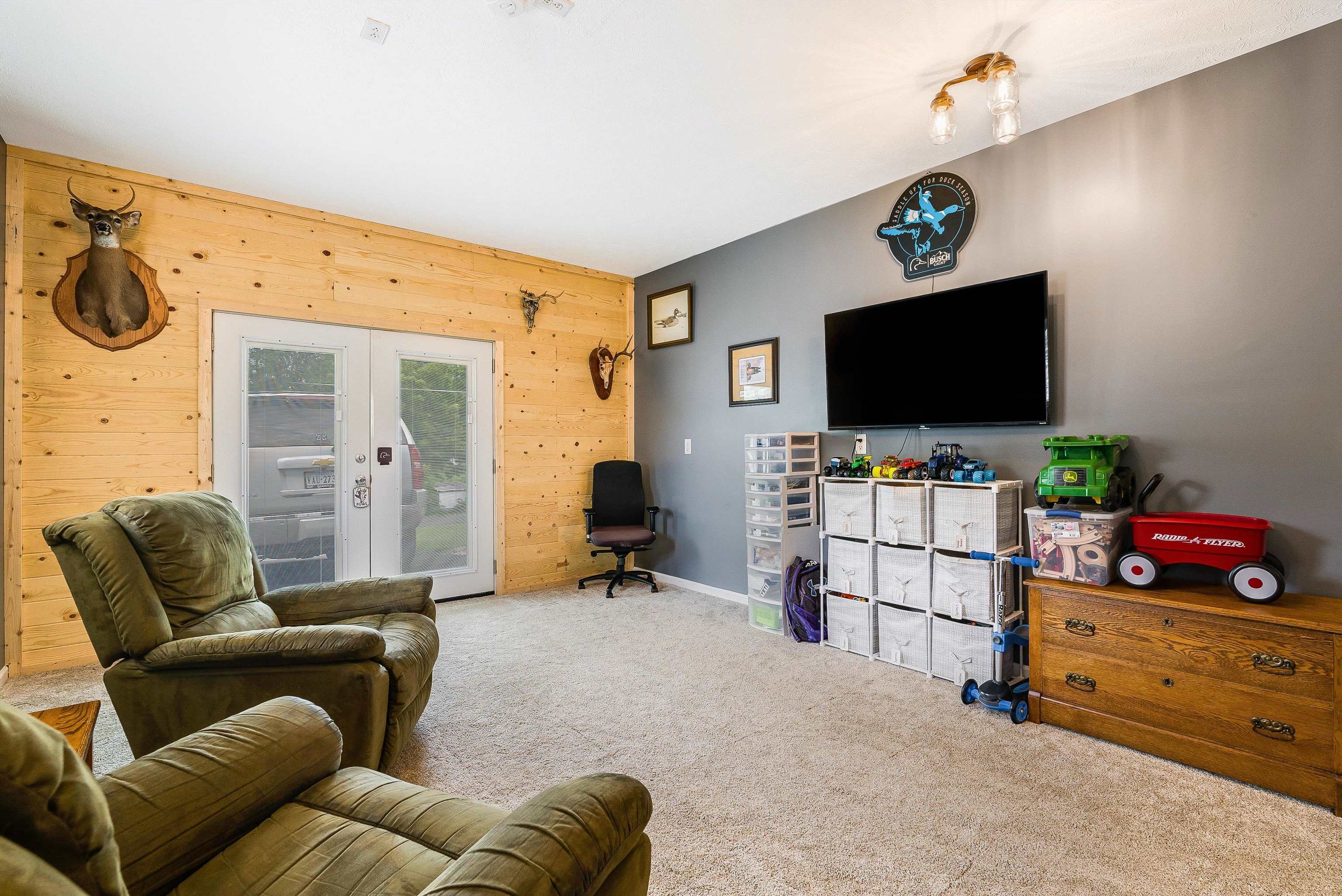 120 B OLD BRIDGEWATER RD, MOUNT CRAWFORD, Virginia 22841, 4 Bedrooms Bedrooms, ,2 BathroomsBathrooms,Residential,120 B OLD BRIDGEWATER RD,666989 MLS # 666989