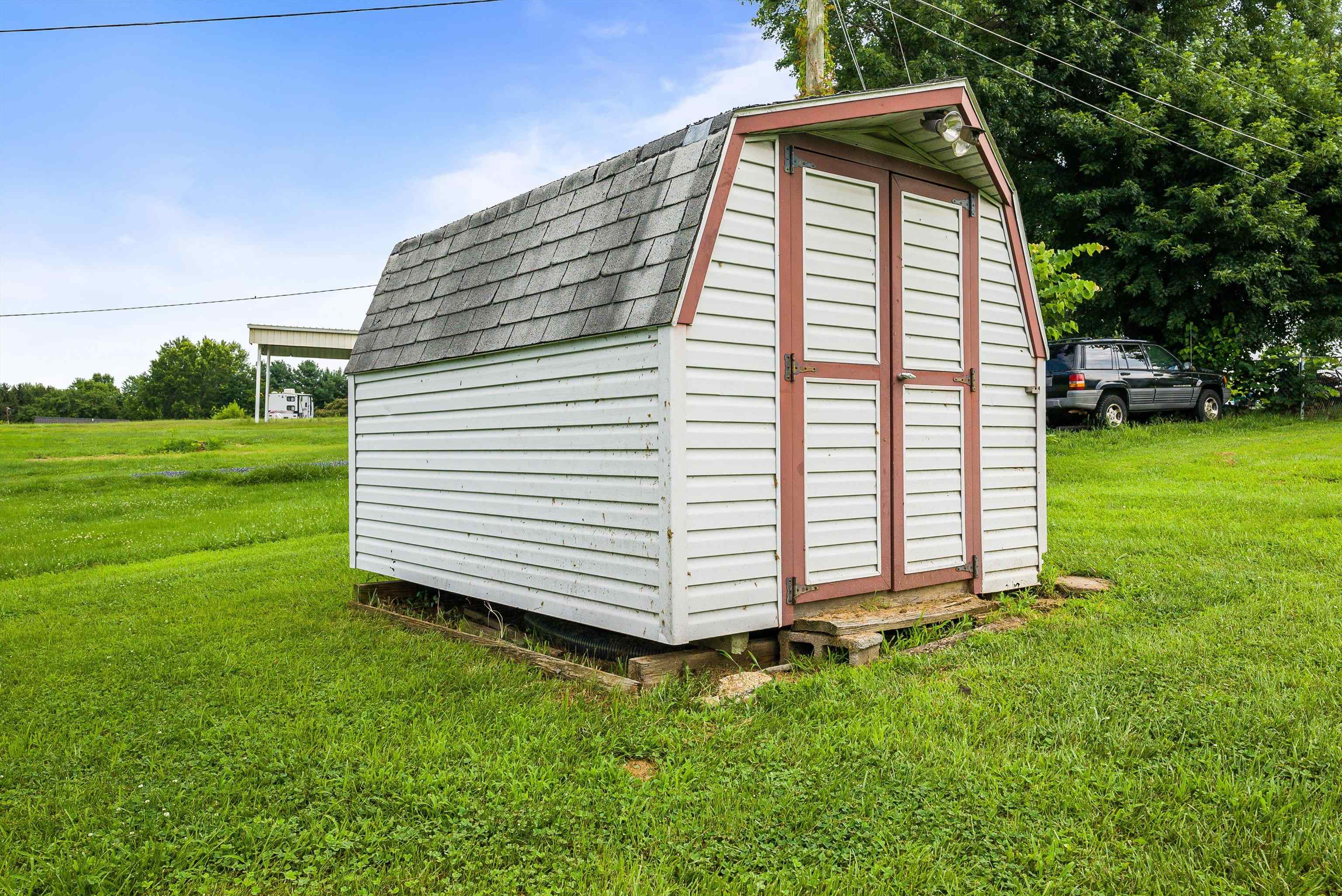120 B OLD BRIDGEWATER RD, MOUNT CRAWFORD, Virginia 22841, 4 Bedrooms Bedrooms, ,2 BathroomsBathrooms,Residential,120 B OLD BRIDGEWATER RD,666989 MLS # 666989