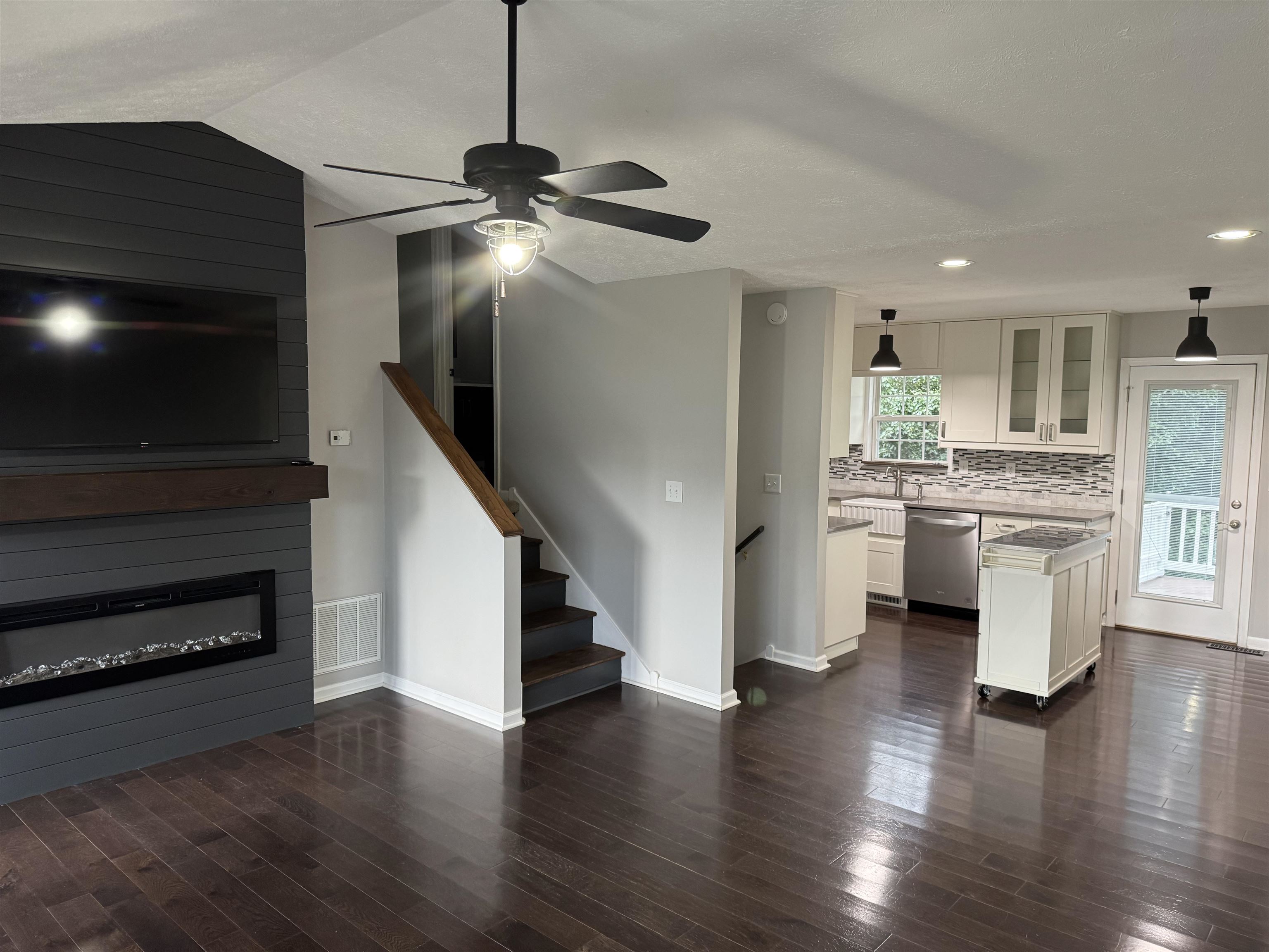 59 FAIRMONT DR, STAUNTON, Virginia 24411, 3 Bedrooms Bedrooms, ,2 BathroomsBathrooms,Residential,59 FAIRMONT DR,666992 MLS # 666992