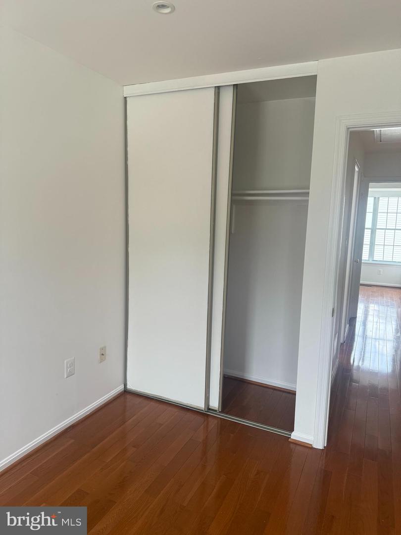 4223 MOSELLE DR, CHANTILLY, Virginia 20151, 2 Bedrooms Bedrooms, ,2 BathroomsBathrooms,Residential,For sale,4223 MOSELLE DR,VAFX2245644 MLS # VAFX2245644