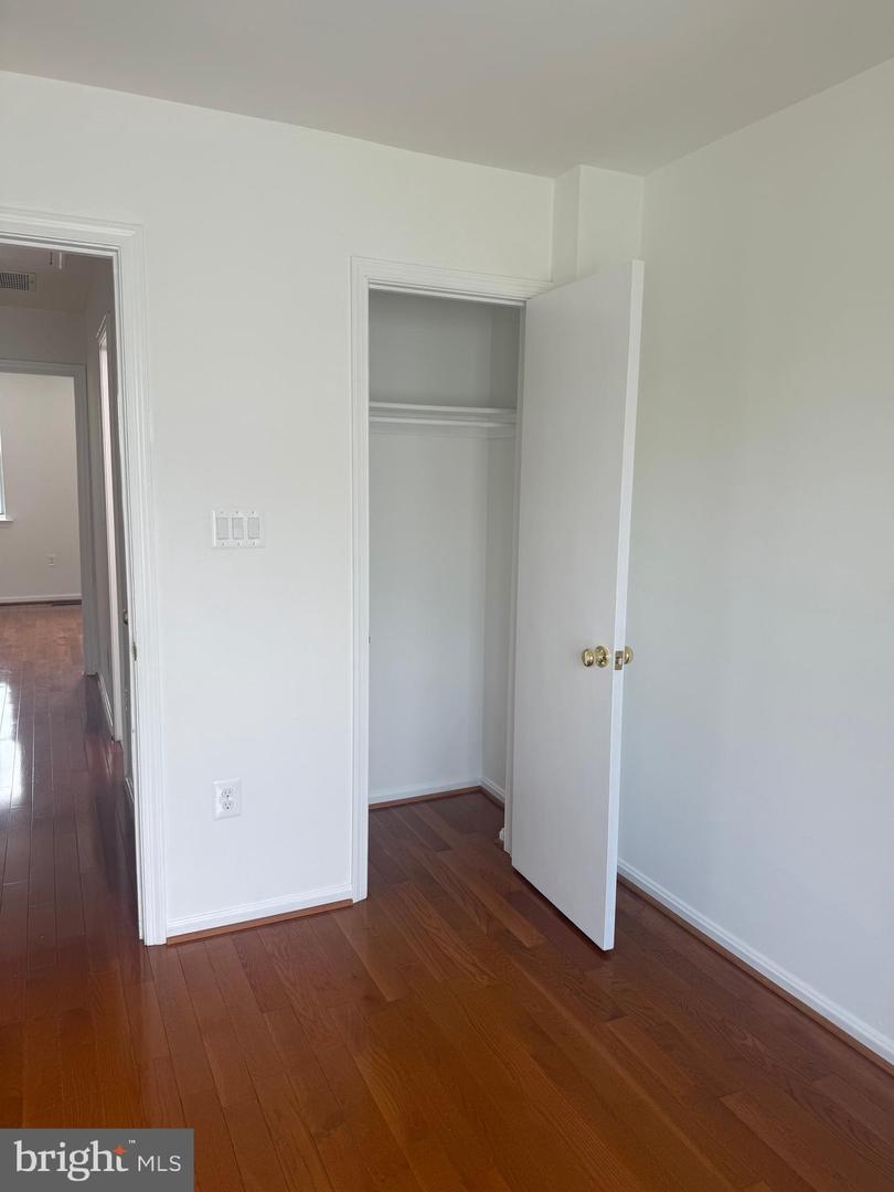 4223 MOSELLE DR, CHANTILLY, Virginia 20151, 2 Bedrooms Bedrooms, ,2 BathroomsBathrooms,Residential,For sale,4223 MOSELLE DR,VAFX2245644 MLS # VAFX2245644