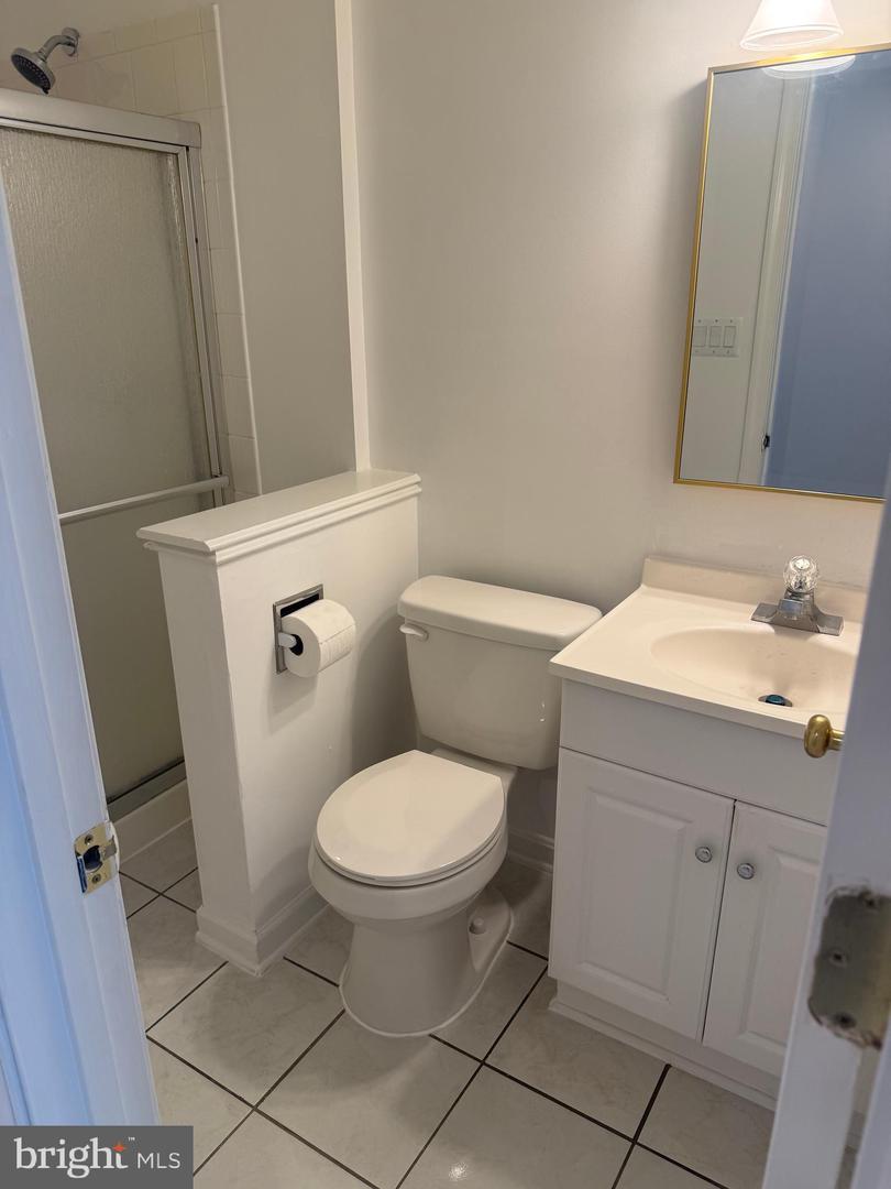 4223 MOSELLE DR, CHANTILLY, Virginia 20151, 2 Bedrooms Bedrooms, ,2 BathroomsBathrooms,Residential,For sale,4223 MOSELLE DR,VAFX2245644 MLS # VAFX2245644