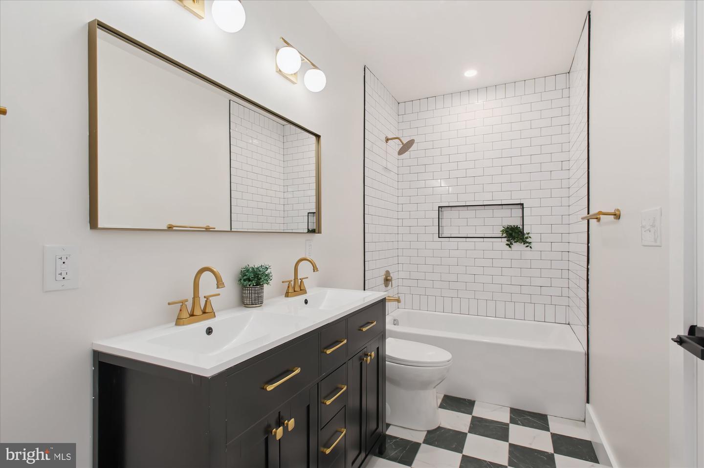 318 WEBSTER ST NW #1, WASHINGTON, District Of Columbia 20011, 2 Bedrooms Bedrooms, ,1 BathroomBathrooms,Residential,For sale,318 WEBSTER ST NW #1,DCDC2204242 MLS # DCDC2204242