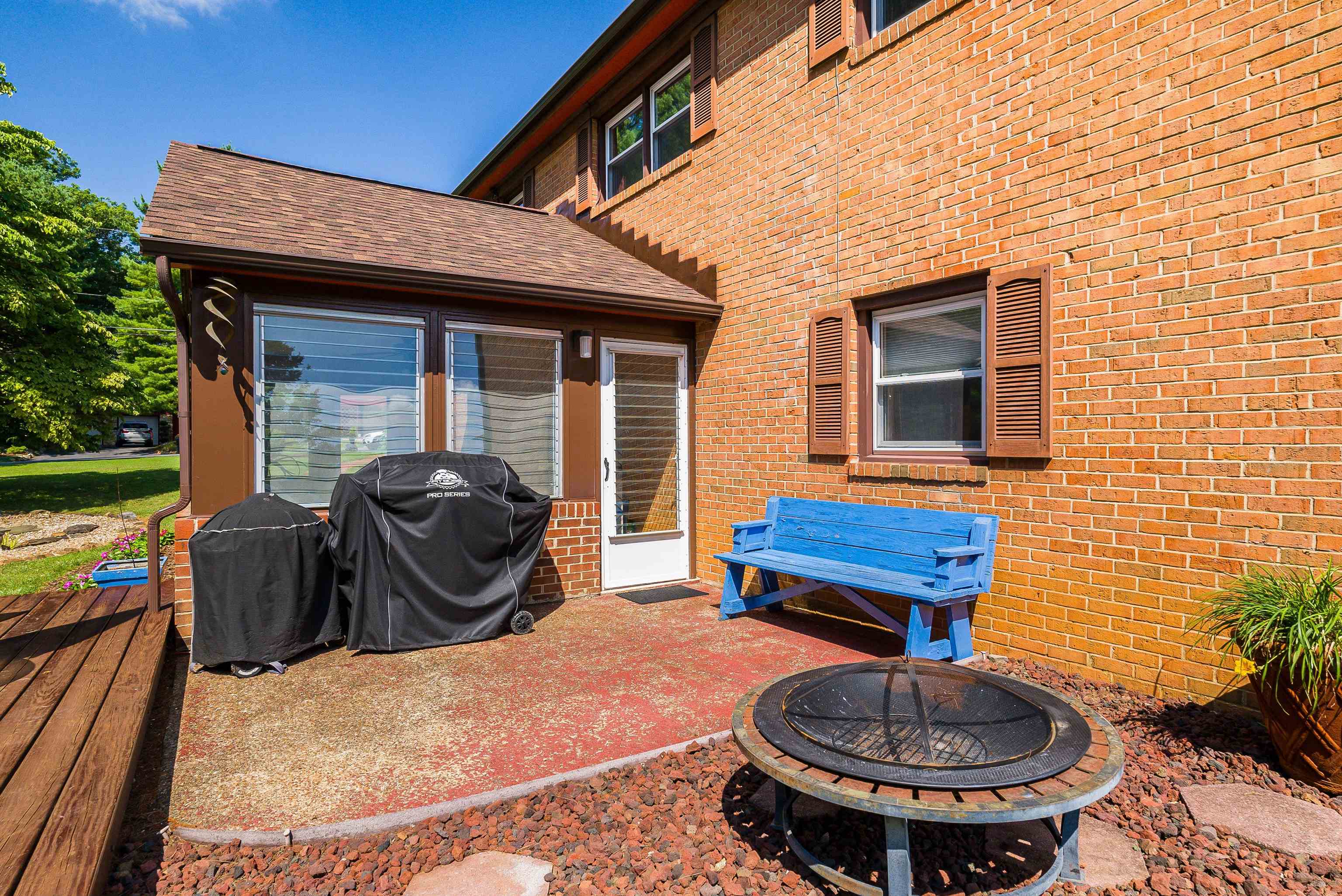636 ROSSER AVE, WAYNESBORO, Virginia 22980, 4 Bedrooms Bedrooms, ,3 BathroomsBathrooms,Residential,636 ROSSER AVE,667002 MLS # 667002