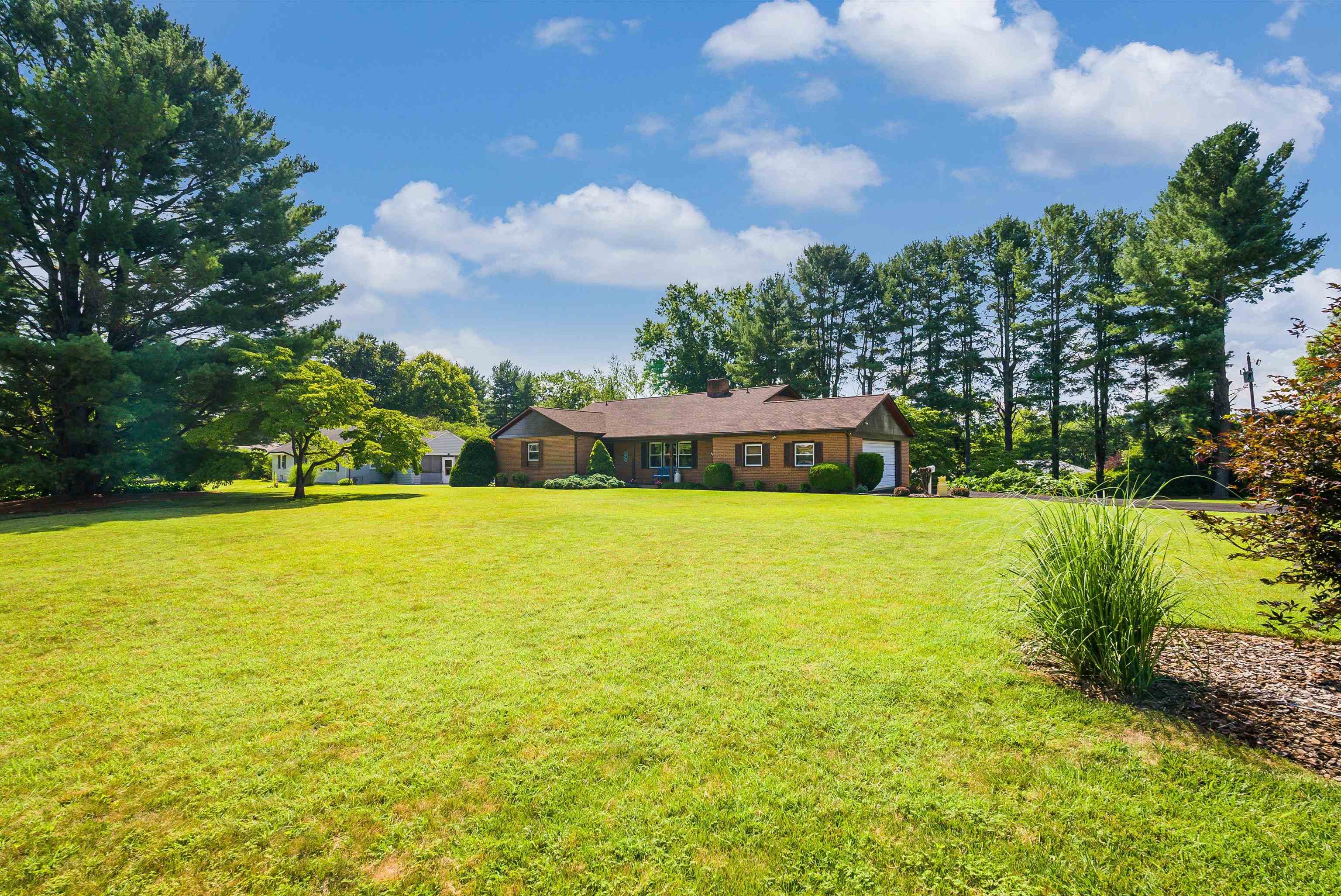 636 ROSSER AVE, WAYNESBORO, Virginia 22980, 4 Bedrooms Bedrooms, ,3 BathroomsBathrooms,Residential,636 ROSSER AVE,667002 MLS # 667002