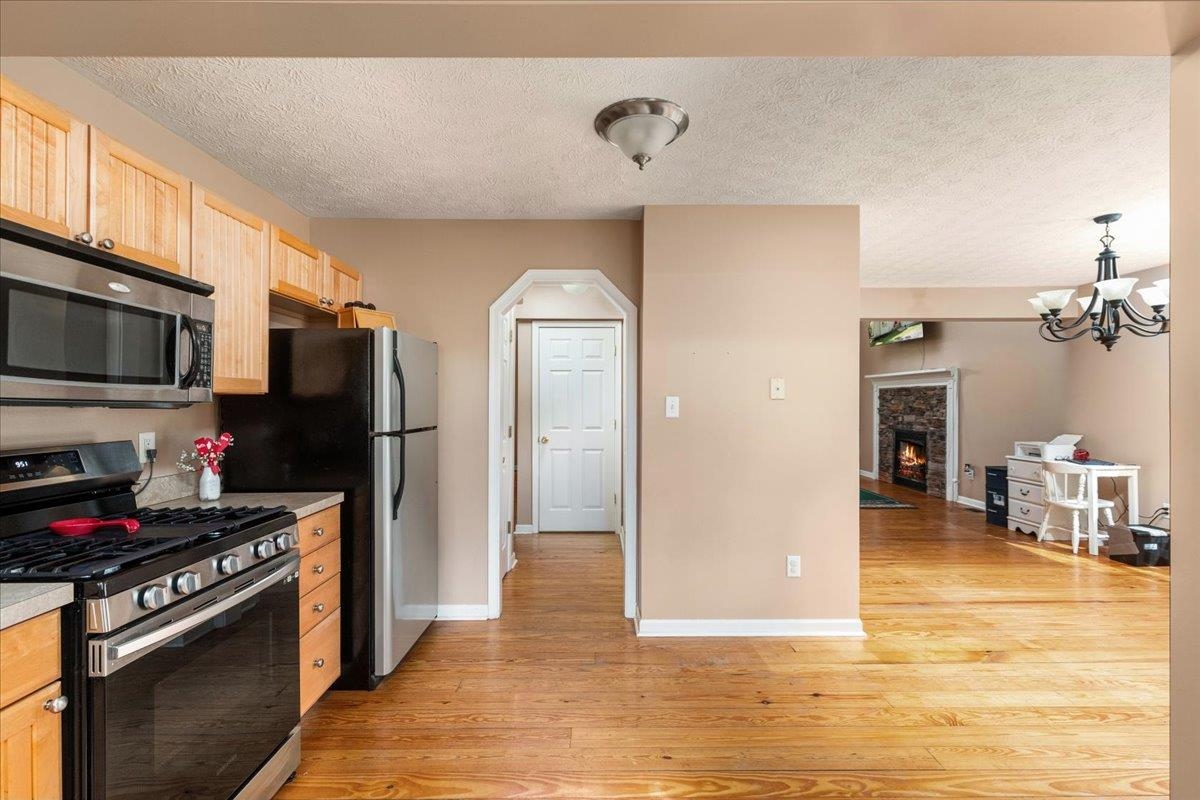 139 MAPLE AVE, MOUNT JACKSON, Virginia 22842, 3 Bedrooms Bedrooms, ,2 BathroomsBathrooms,Residential,139 MAPLE AVE,667003 MLS # 667003
