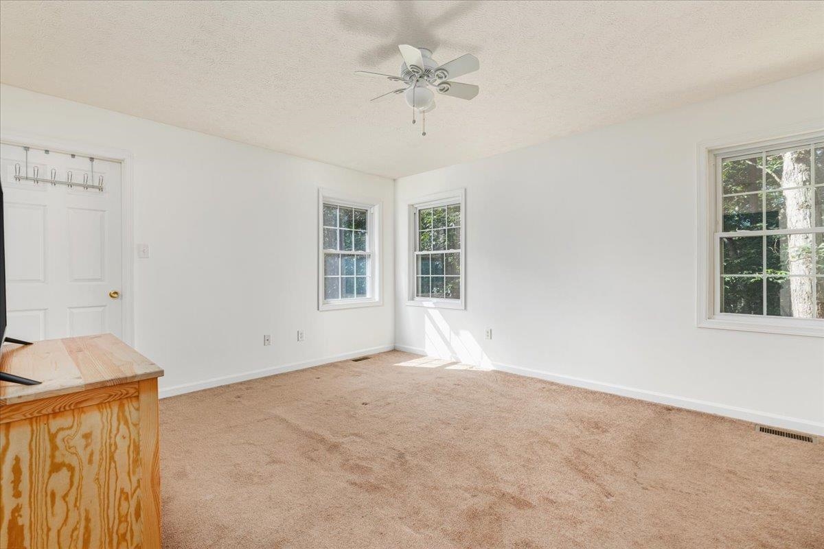 139 MAPLE AVE, MOUNT JACKSON, Virginia 22842, 3 Bedrooms Bedrooms, ,2 BathroomsBathrooms,Residential,139 MAPLE AVE,667003 MLS # 667003