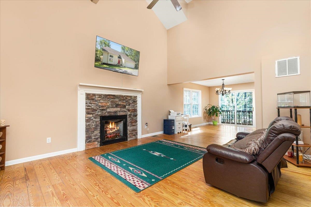139 MAPLE AVE, MOUNT JACKSON, Virginia 22842, 3 Bedrooms Bedrooms, ,2 BathroomsBathrooms,Residential,139 MAPLE AVE,667003 MLS # 667003