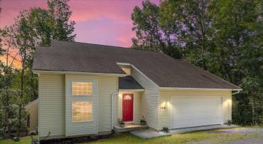 139 MAPLE AVE, MOUNT JACKSON, Virginia 22842, 3 Bedrooms Bedrooms, ,2 BathroomsBathrooms,Residential,139 MAPLE AVE,667003 MLS # 667003