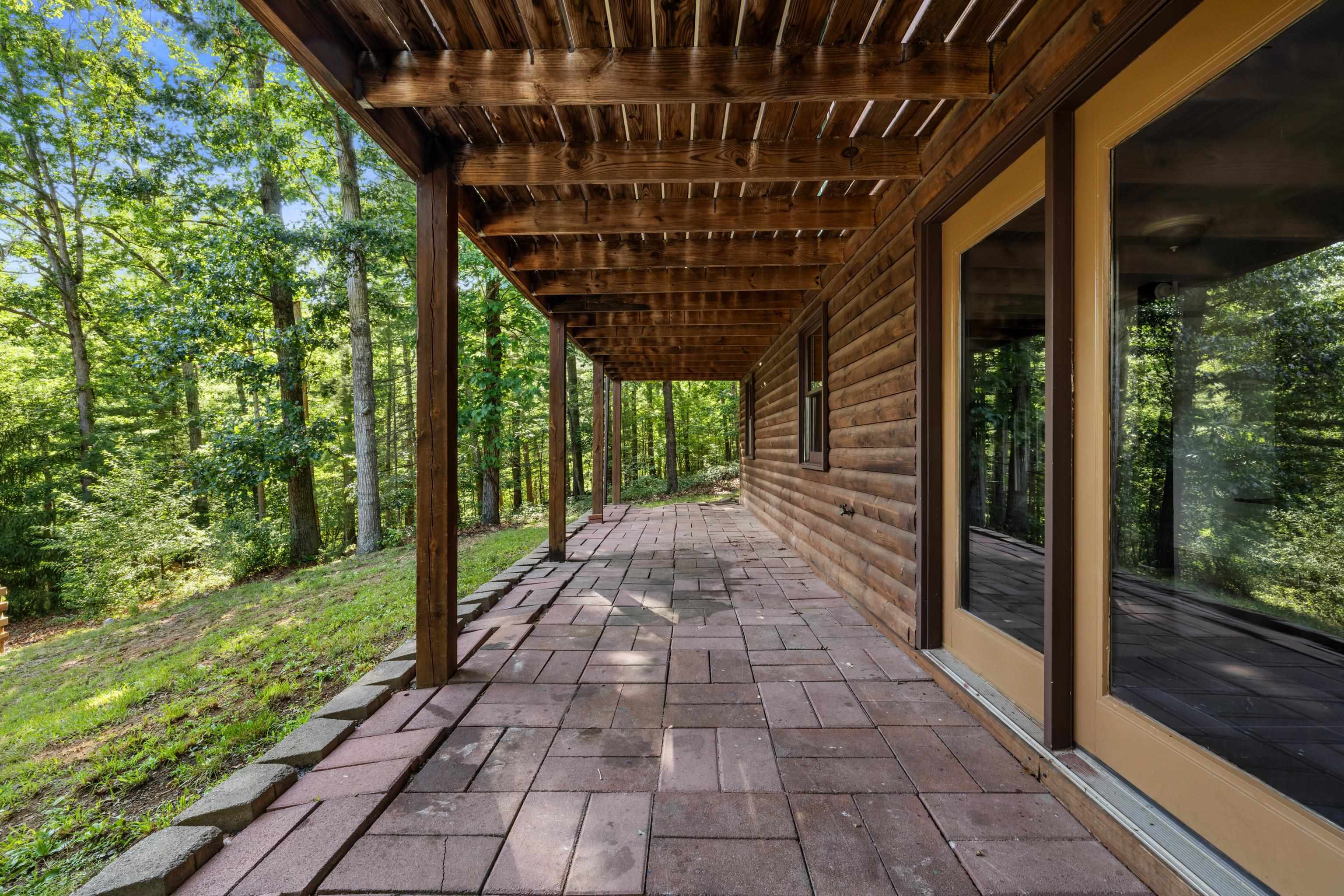 1363 CALF MOUNTAIN RD, WAYNESBORO, Virginia 22980, 3 Bedrooms Bedrooms, ,2 BathroomsBathrooms,Residential,1363 CALF MOUNTAIN RD,667004 MLS # 667004