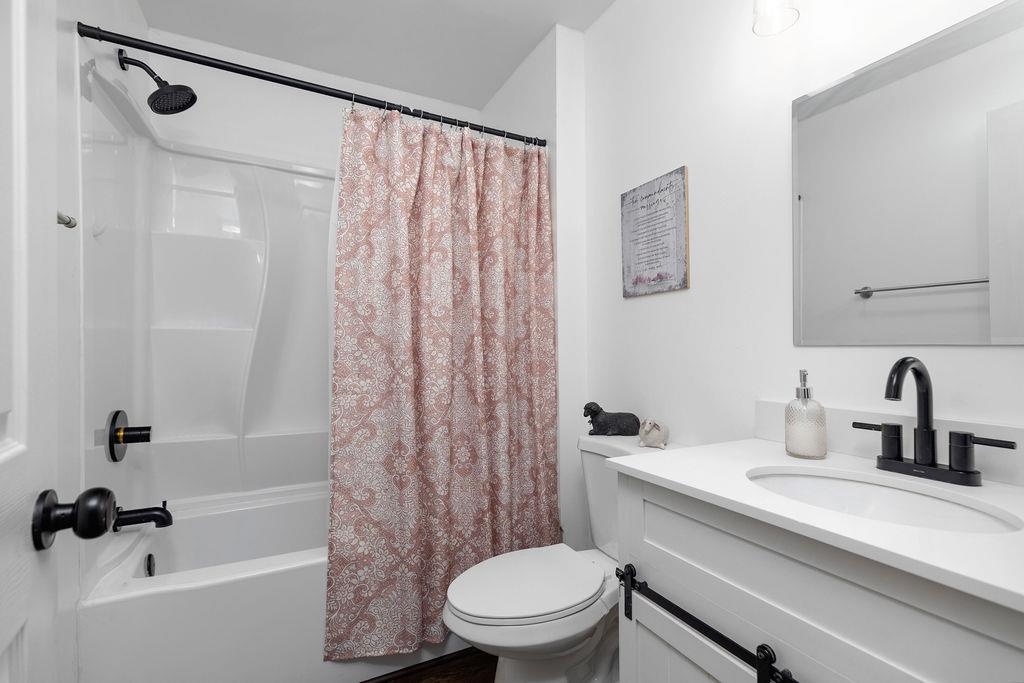 204 BURNLEY DR, STAUNTON, Virginia 24401, 3 Bedrooms Bedrooms, ,2 BathroomsBathrooms,Residential,204 BURNLEY DR,667007 MLS # 667007