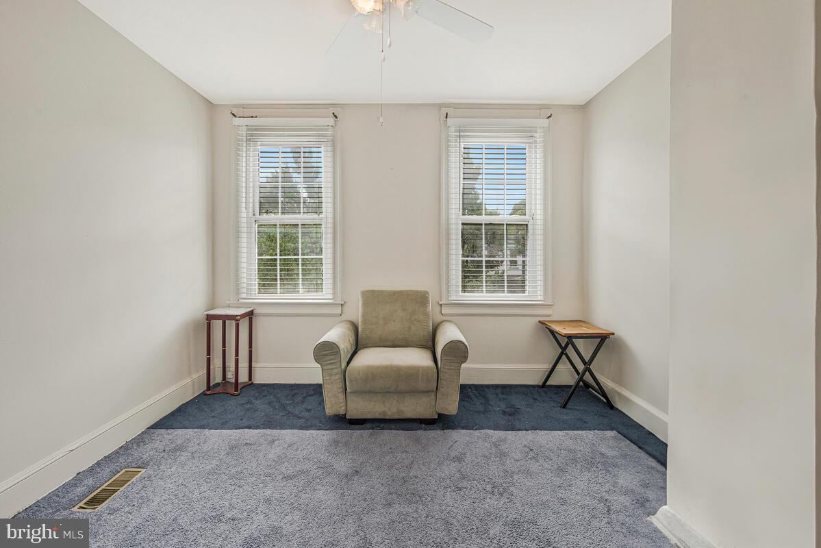 1374 C ST NE, WASHINGTON, District Of Columbia 20002, 2 Bedrooms Bedrooms, ,1 BathroomBathrooms,Residential,For sale,1374 C ST NE,DCDC2204984 MLS # DCDC2204984