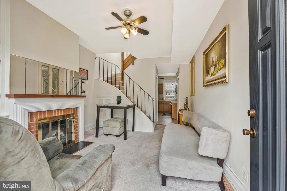 1374 C ST NE, WASHINGTON, District Of Columbia 20002, 2 Bedrooms Bedrooms, ,1 BathroomBathrooms,Residential,For sale,1374 C ST NE,DCDC2204984 MLS # DCDC2204984