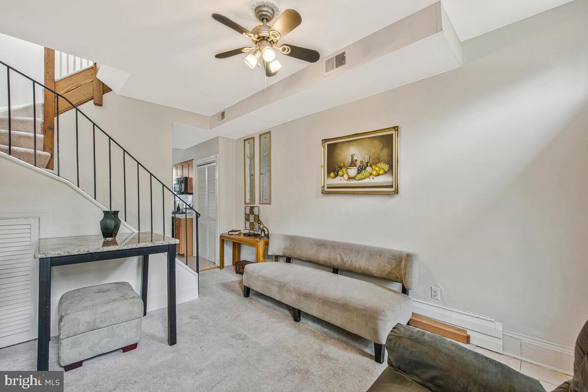 1374 C ST NE, WASHINGTON, District Of Columbia 20002, 2 Bedrooms Bedrooms, ,1 BathroomBathrooms,Residential,For sale,1374 C ST NE,DCDC2204984 MLS # DCDC2204984