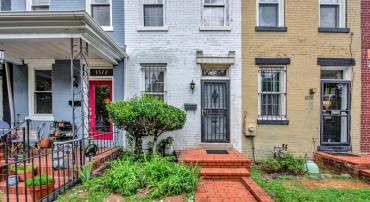 1374 C ST NE, WASHINGTON, District Of Columbia 20002, 2 Bedrooms Bedrooms, ,1 BathroomBathrooms,Residential,For sale,1374 C ST NE,DCDC2204984 MLS # DCDC2204984