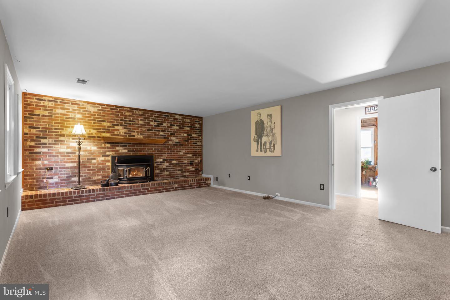 5937 WICKIE CT, WARRENTON, Virginia 20187, 4 Bedrooms Bedrooms, ,3 BathroomsBathrooms,Residential,For sale,5937 WICKIE CT,VAFQ2017000 MLS # VAFQ2017000