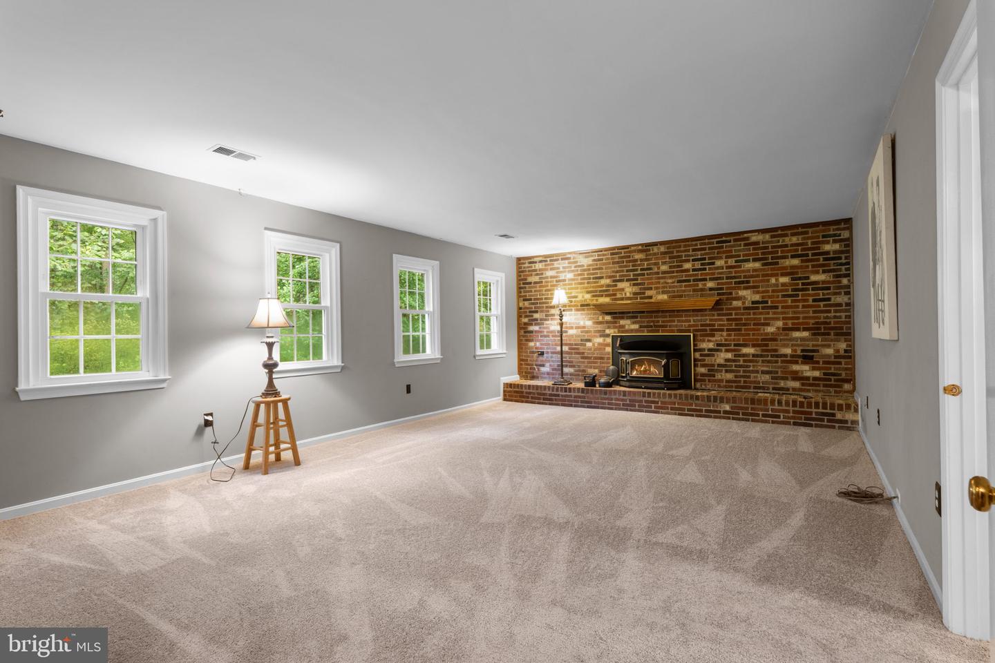5937 WICKIE CT, WARRENTON, Virginia 20187, 4 Bedrooms Bedrooms, ,3 BathroomsBathrooms,Residential,For sale,5937 WICKIE CT,VAFQ2017000 MLS # VAFQ2017000